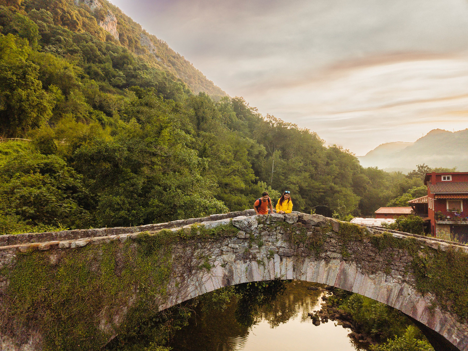 treking y senderismo por la ruta del oso en Asturias a la altura de Proaza y villanueva