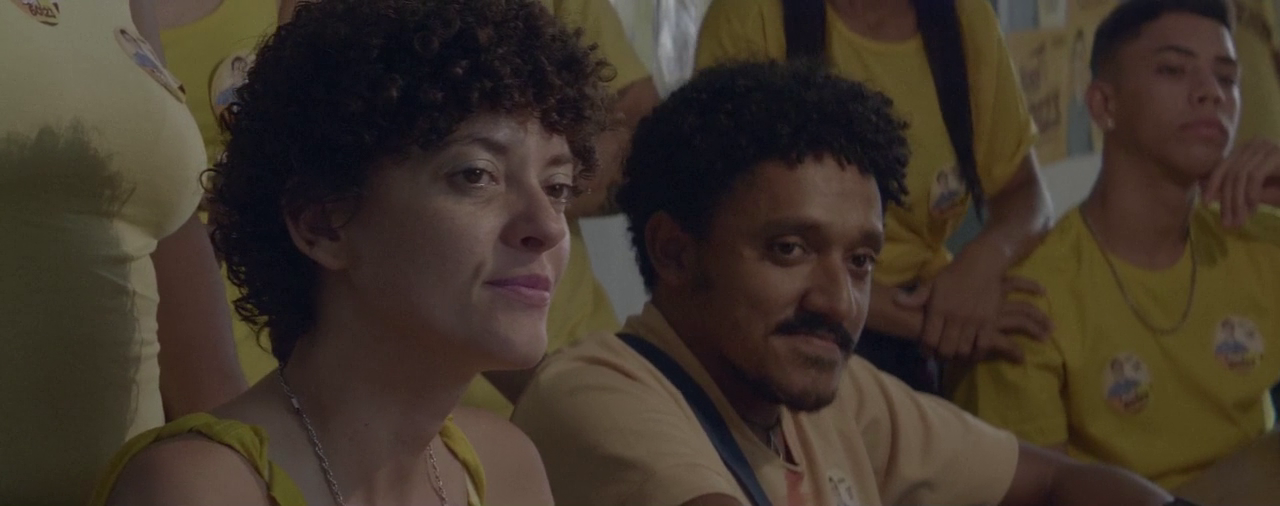 Fotografia: Beto Martins | Produtora: Zéfiro Filmes e Querosene Filmes