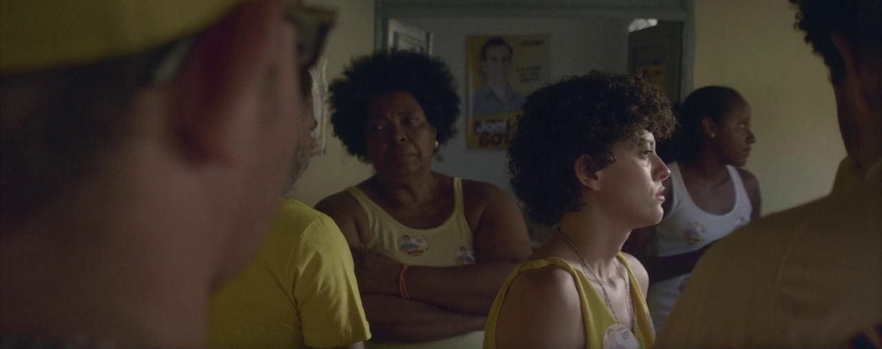 Fotografia: Beto Martins | Produtora: Zéfiro Filmes e Querosene Filmes