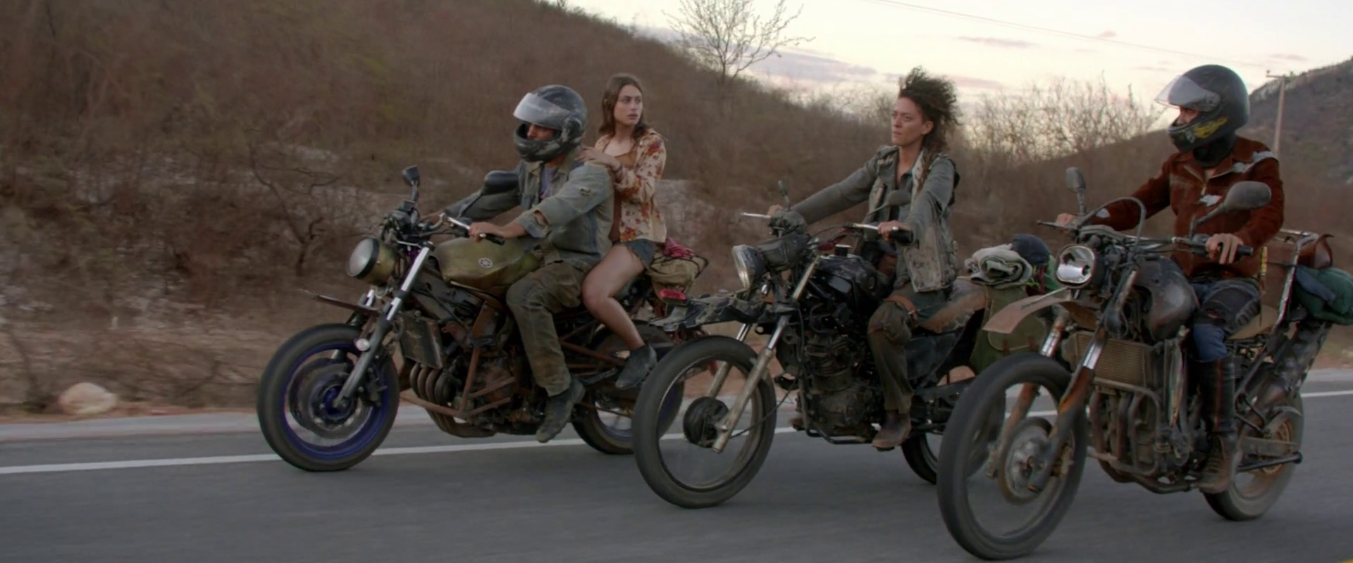 Fotografia: Marcelo Corpanni, ABC | Produtoras: Ouro 21, Biônica Filmes | Coprodutoras: Globo Filmes, Paramount, Malagueta Filmes