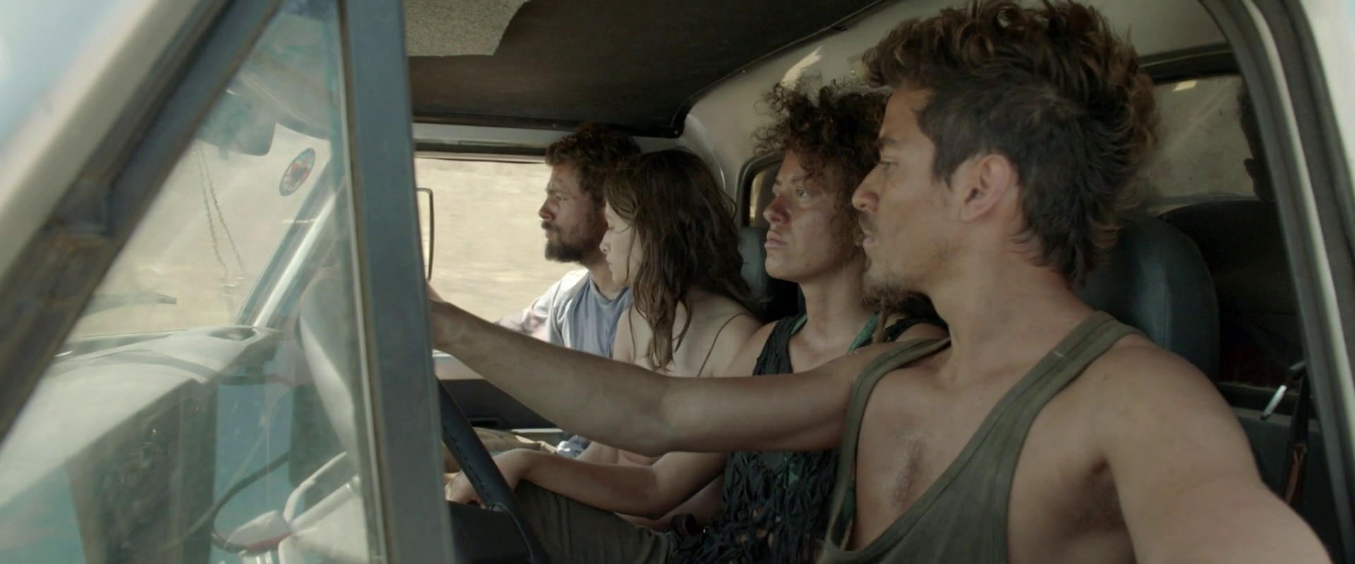 Fotografia: Marcelo Corpanni, ABC | Produtoras: Ouro 21, Biônica Filmes | Coprodutoras: Globo Filmes, Paramount, Malagueta Filmes