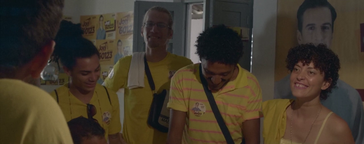 Fotografia: Beto Martins | Produtora: Zéfiro Filmes e Querosene Filmes