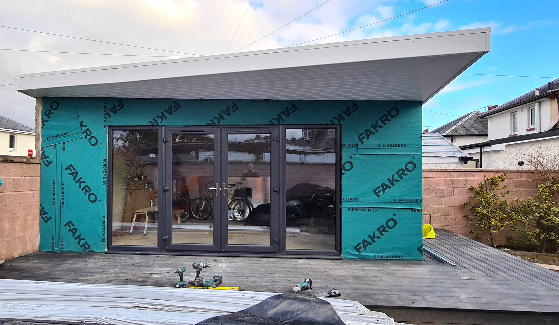 custom built summerhouse Dundee