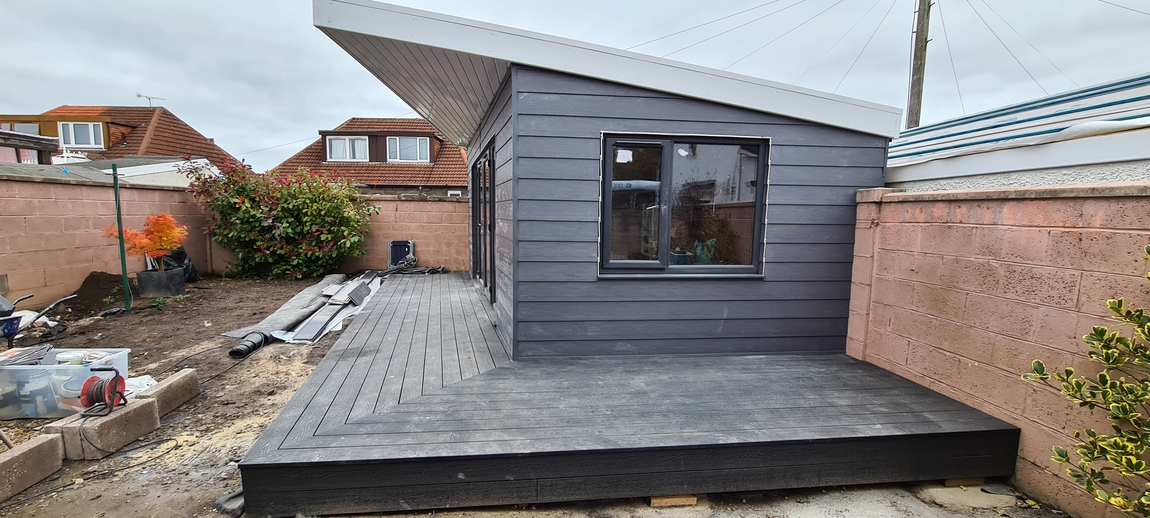 Garden room decking Dundee