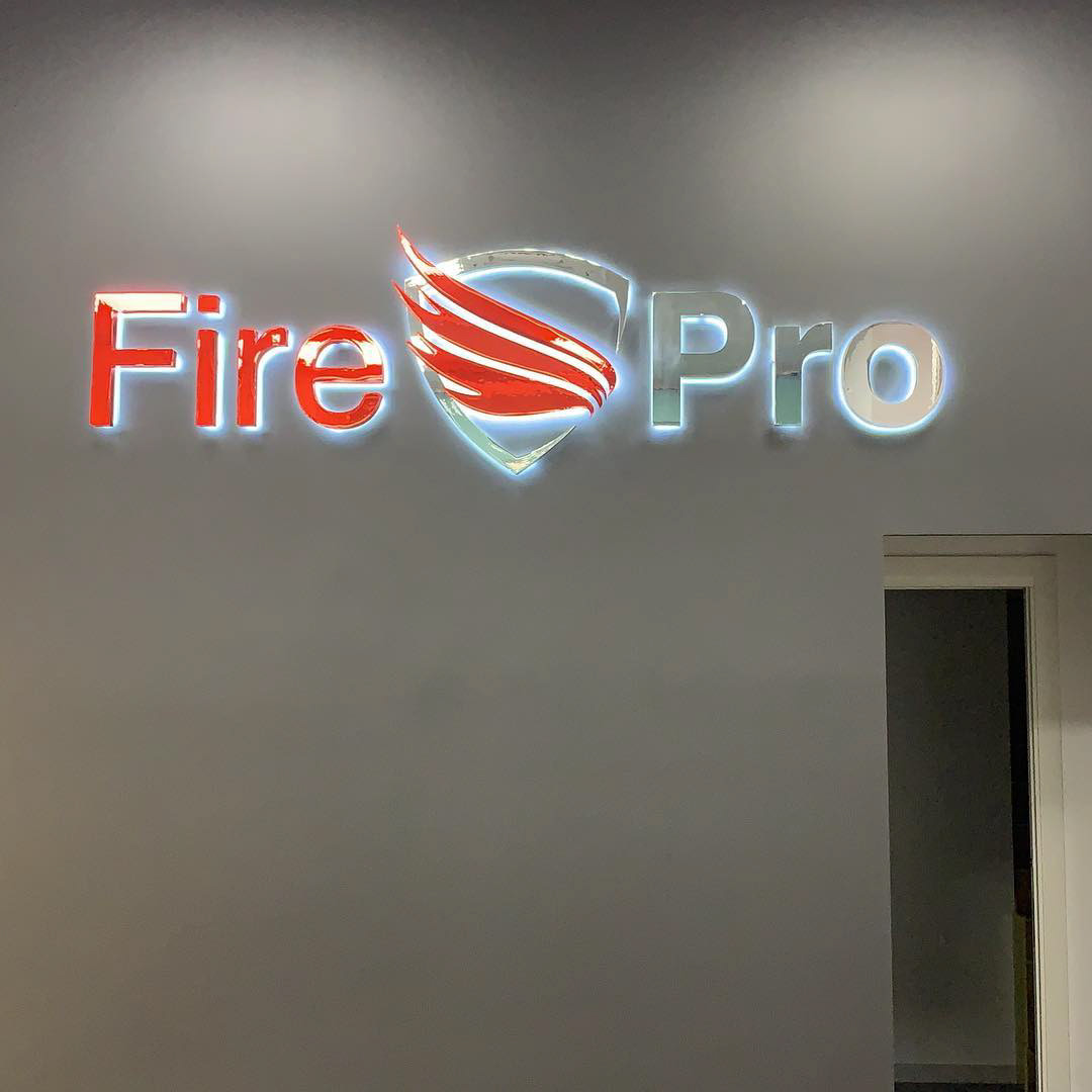 Lettere in forex con pellicola metallizata retroilluminate. FirePro a Martina Franca