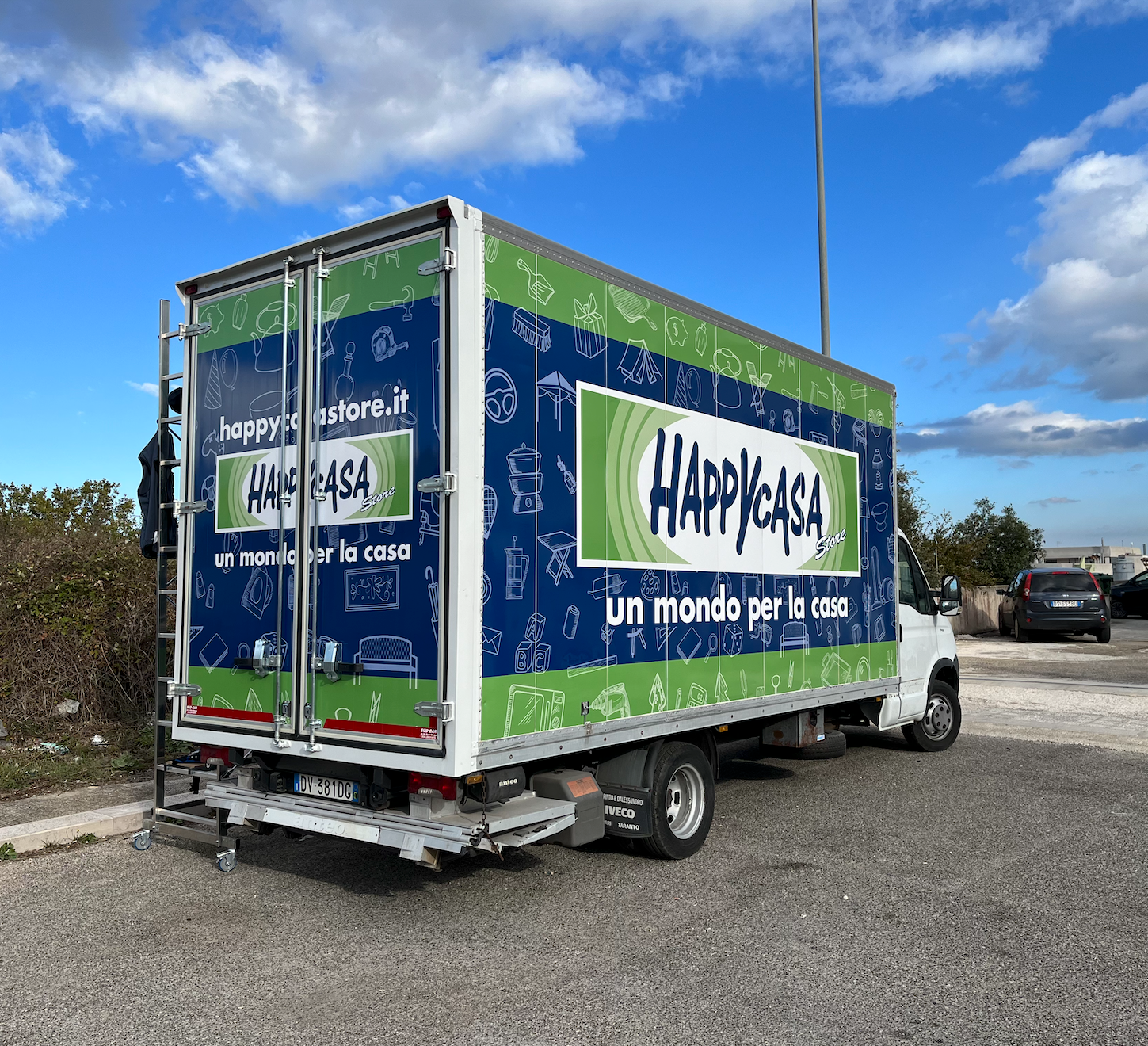 Personalizzazione furgone Happy Casa