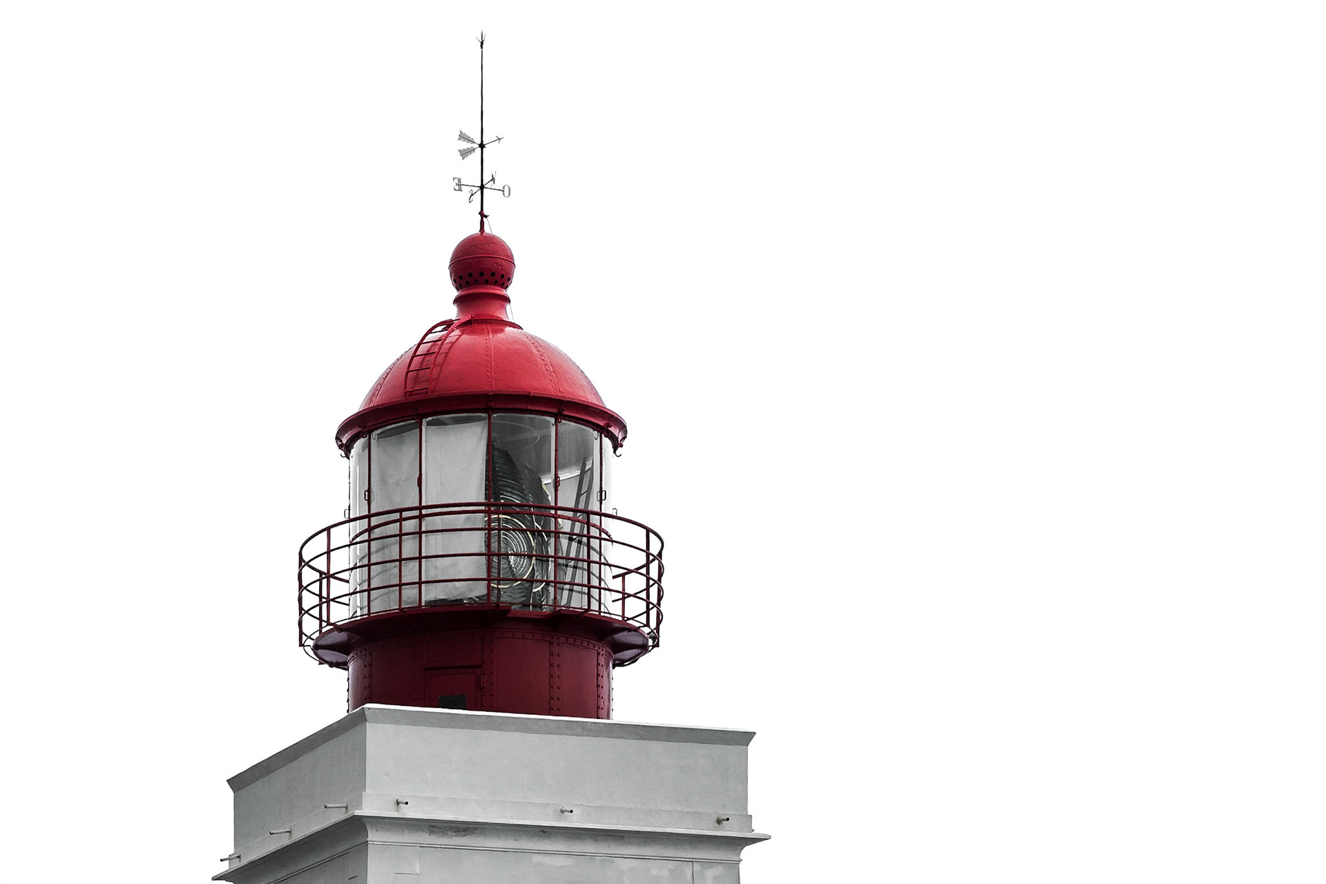 The lighthouse in Ponta do Pargo was inaugurated in 1922. It is 312 m above sea level, directly at the high coast on the western end of Madeira.