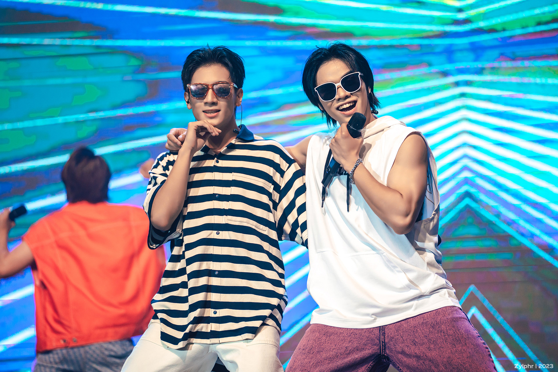 PLUUS Gab & Yen