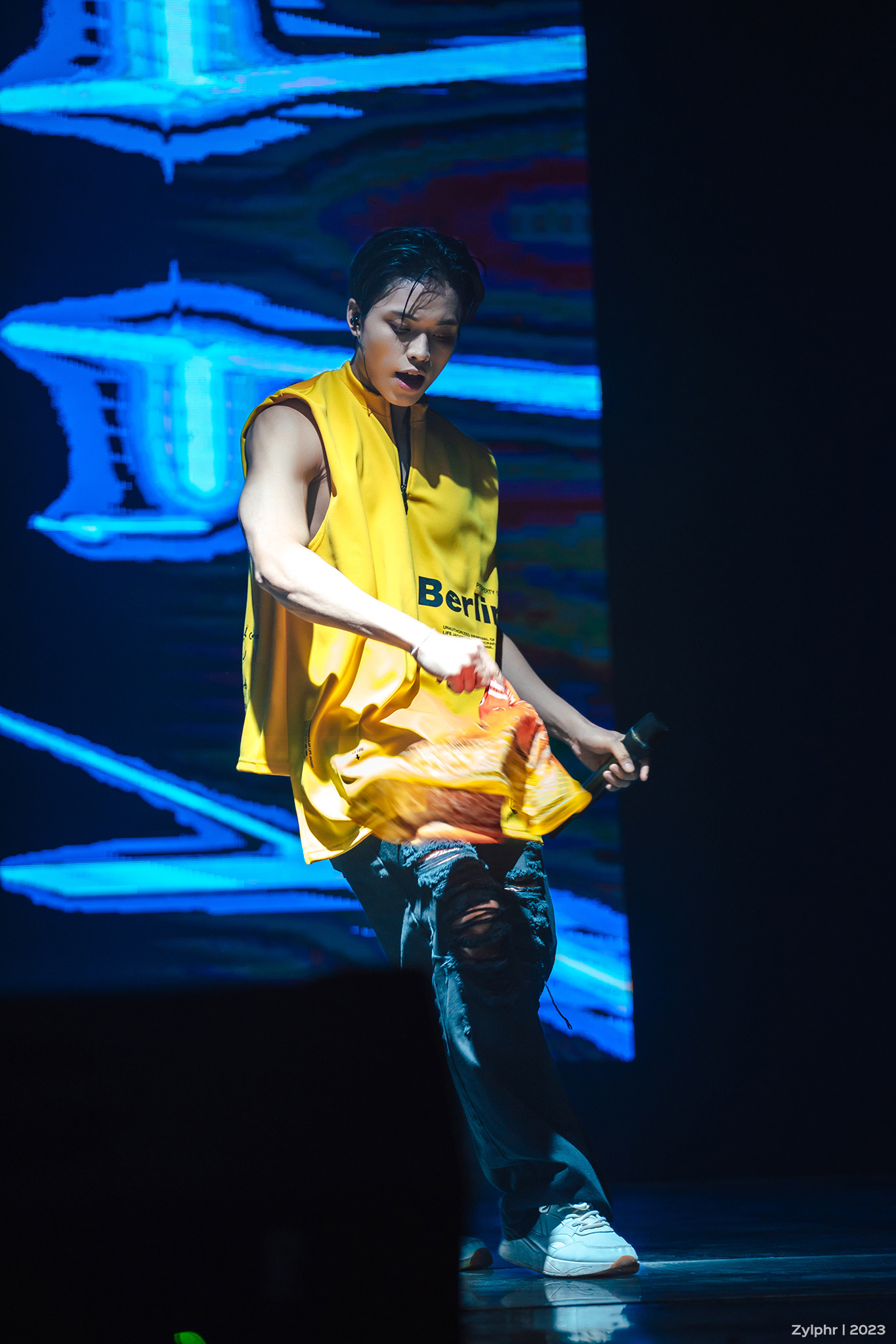 PLUUS Justin