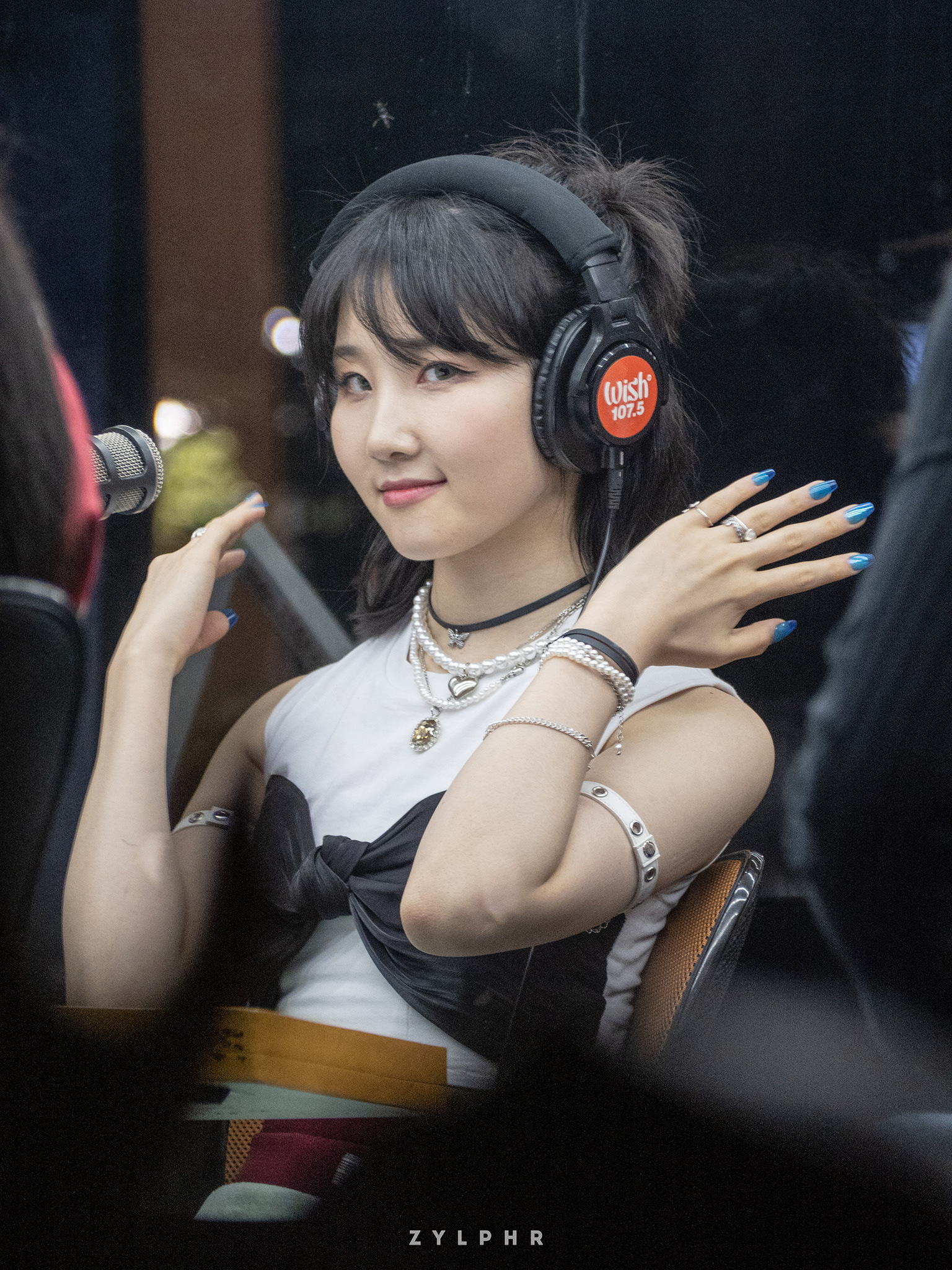 LAPILLUS Shana