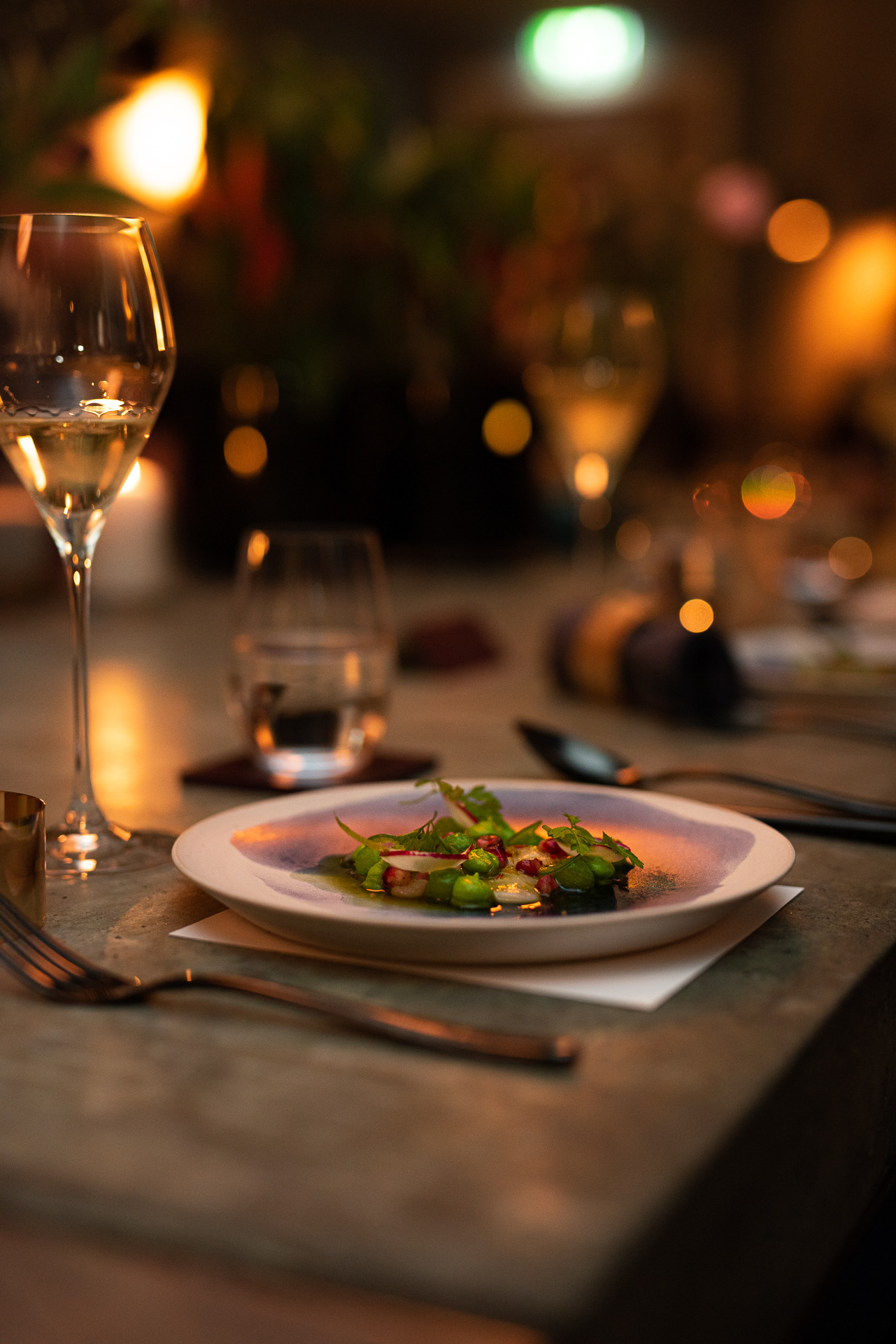 Krug Champagne, Andre Til Høyre