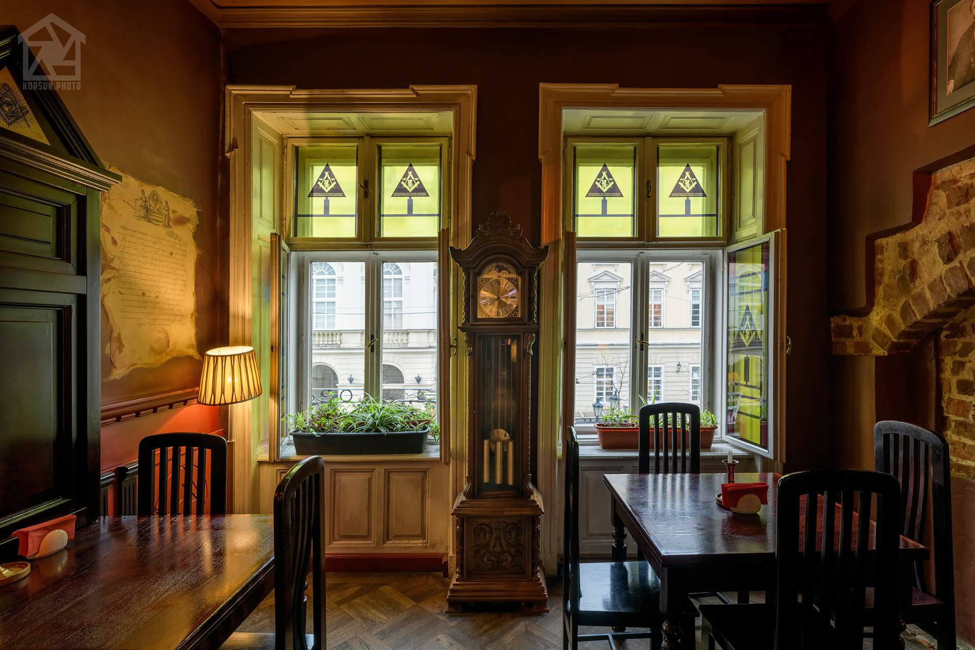 фотографування масонської ложи на Площі Ринок — професійний фотограф архітектури Львів