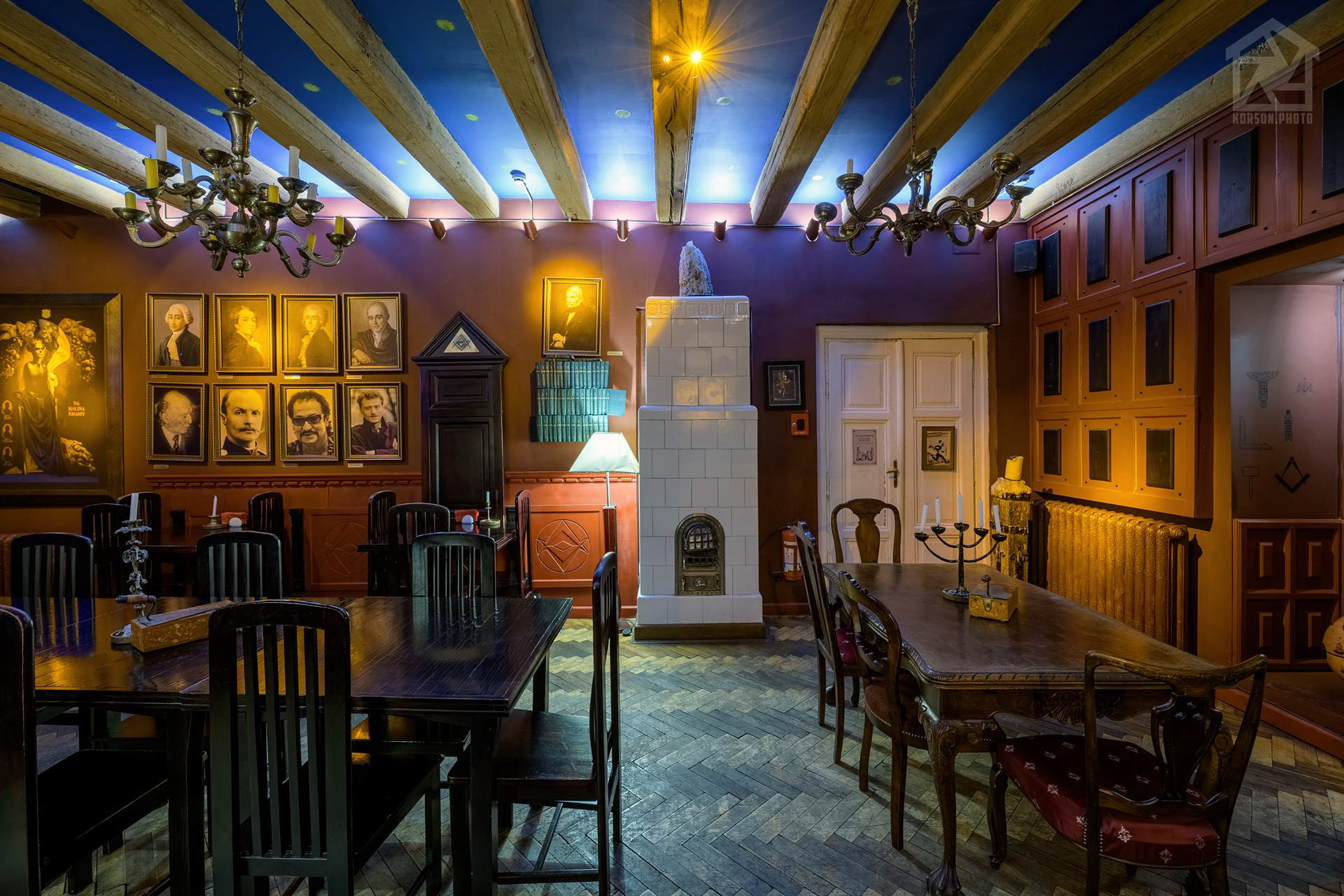 зйомка інтер'єрів Найдорожчої ресторації Галичини — професійний фотограф архітектури Львів