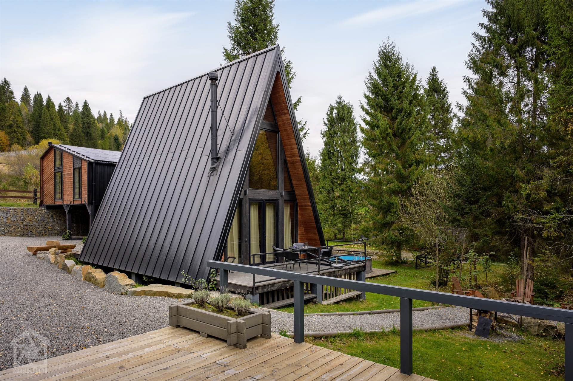 створення фотоконтенту для сайту гірського курорту в Карпатах — архітектурний фотограф в Карпатах