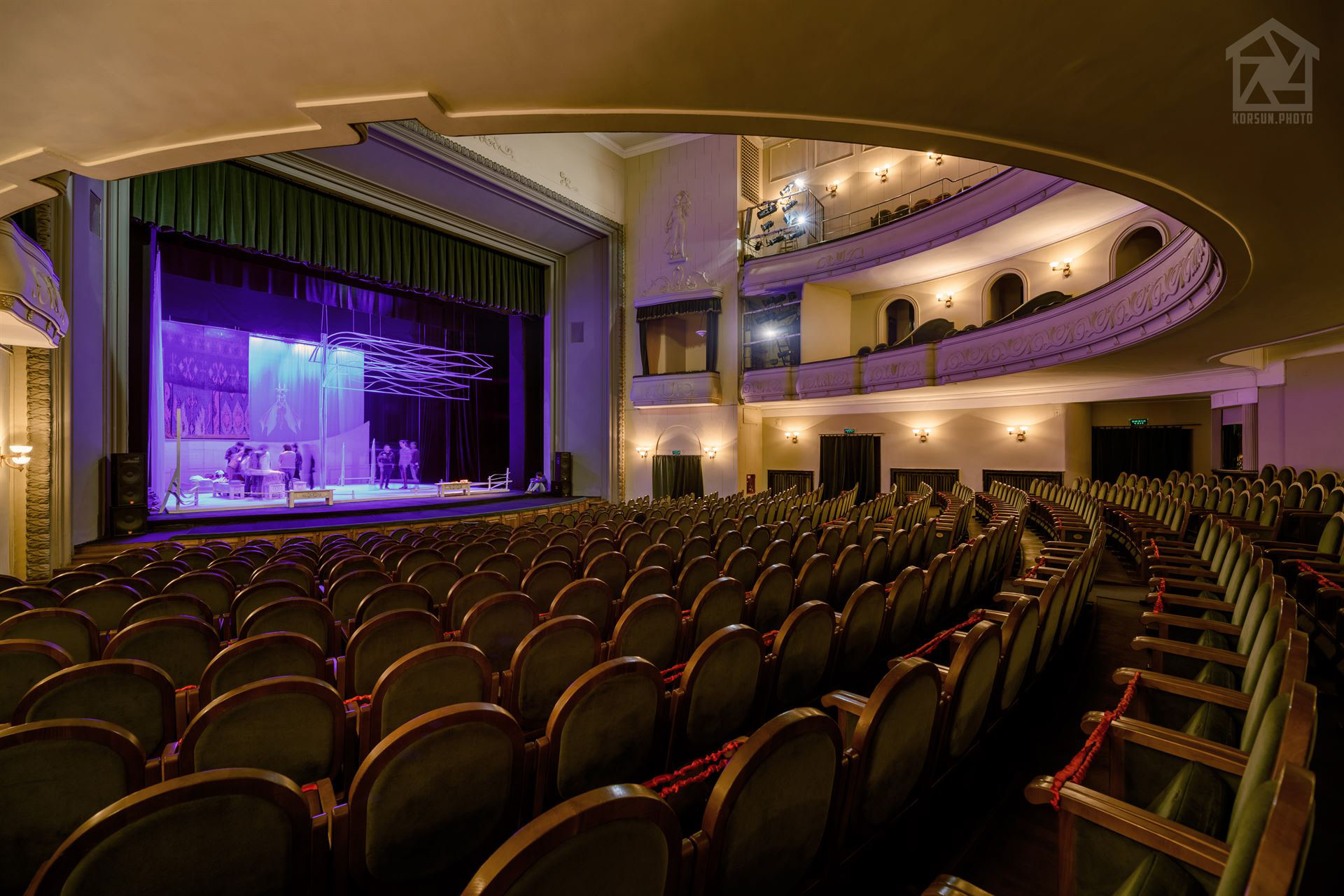 зйомка партеру головної зали театру Заньковецької