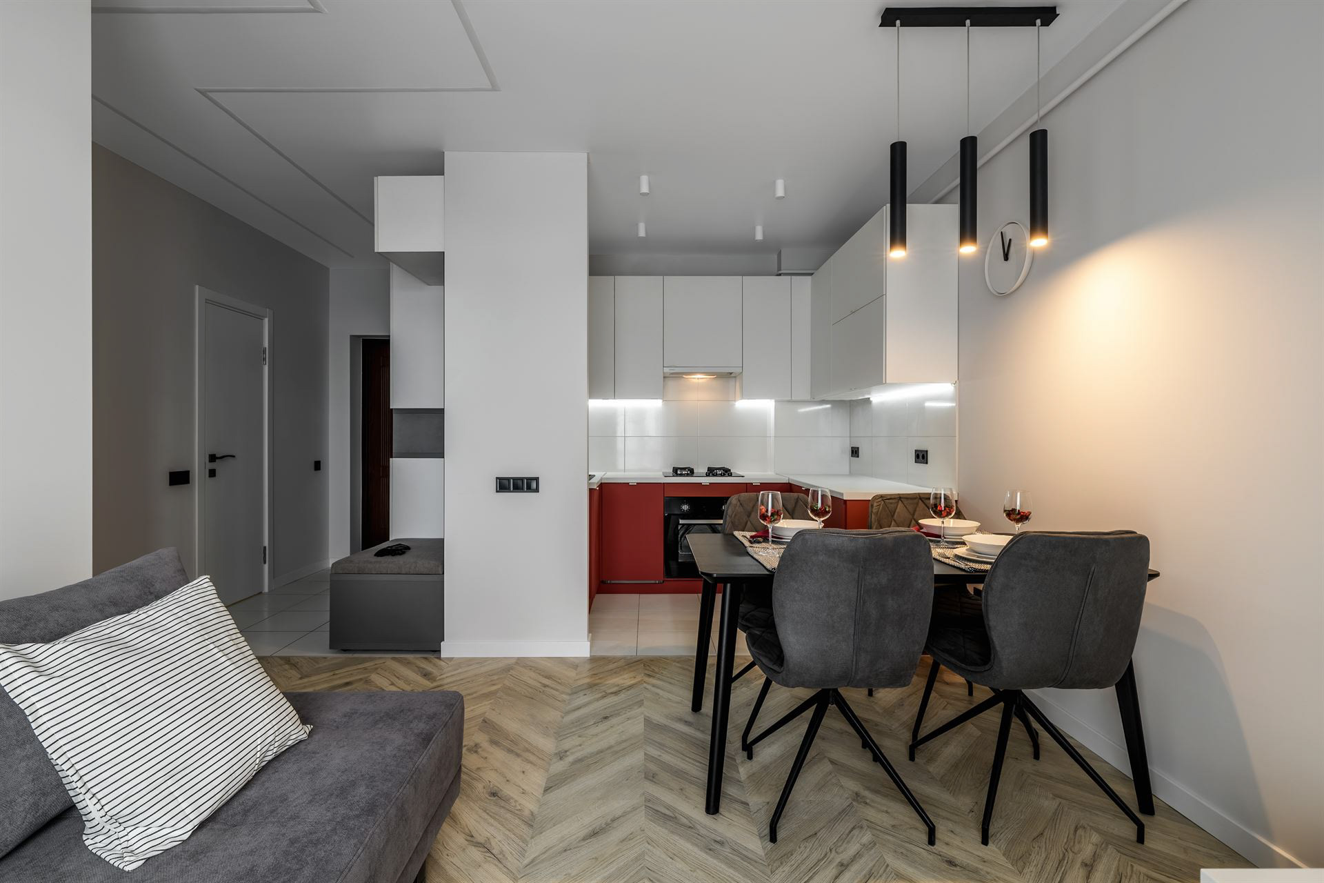 зйомка кухні у сучасному житловому комплексі для продажу - фотограф нерухомості у Львові