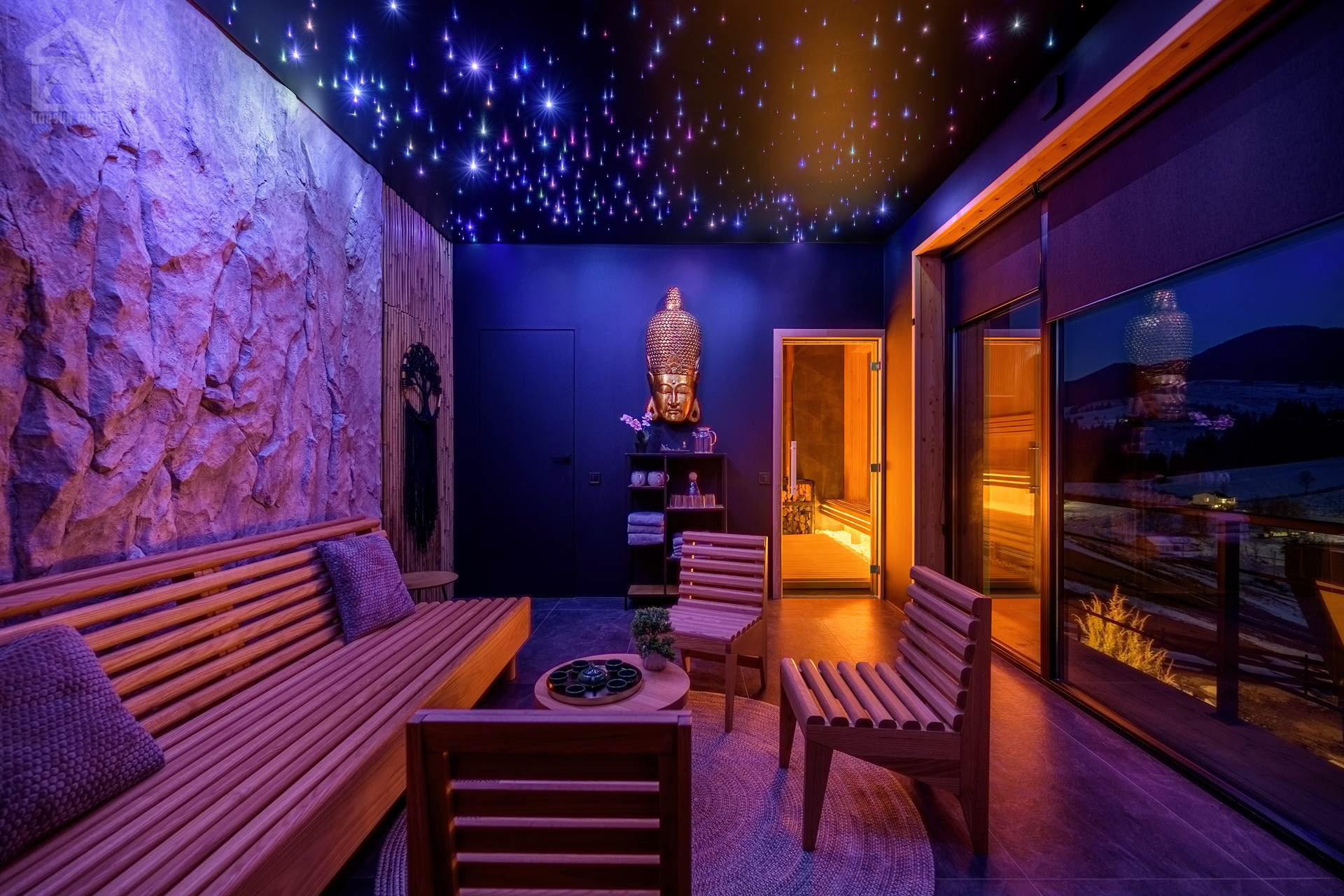 Вечірній вигляд спа з акцентною підсвіткою стелі та стін