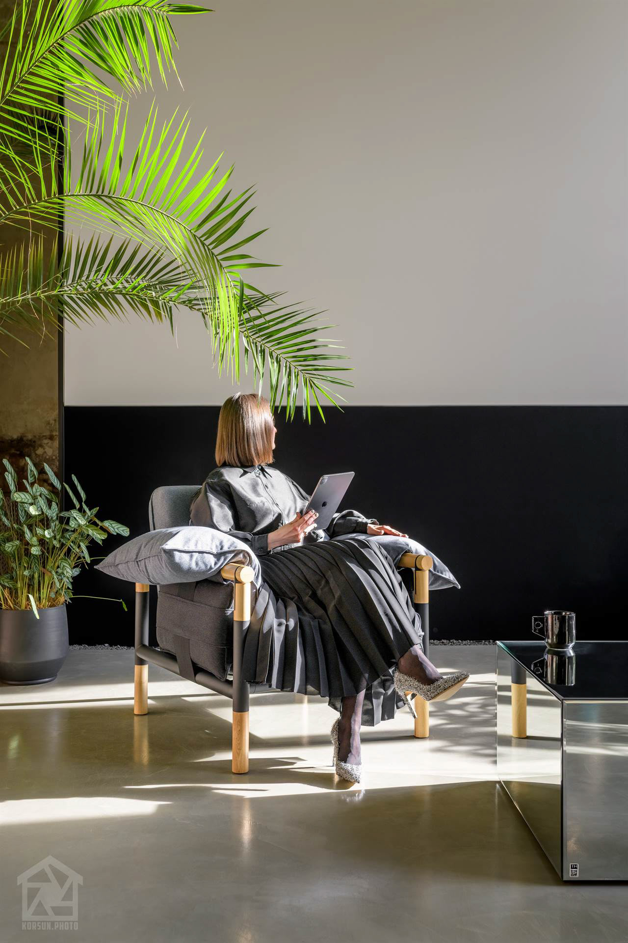 зйомка крісел серії Susy Standart в інтер'єрі — професійний фотограф меблів у Львові