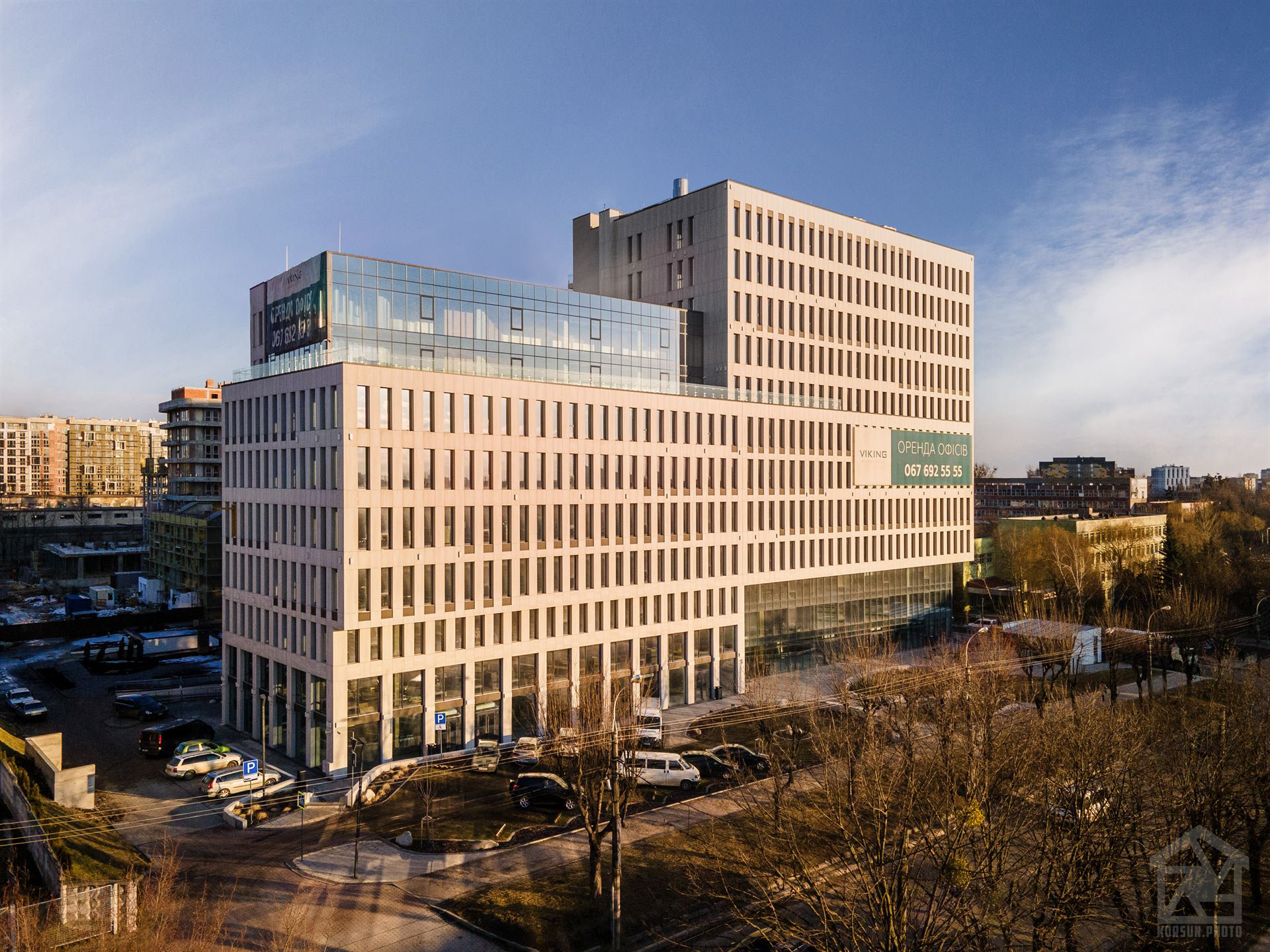 архітектурна аерозйомка офісного центру Viking Park — архітектурний фотограф у Львові
