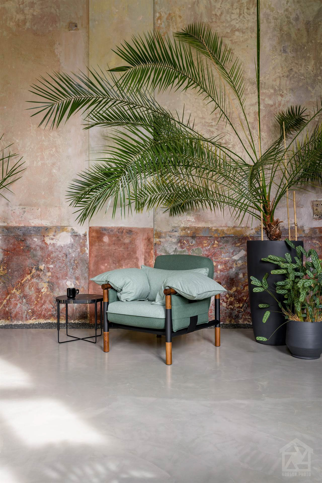 зйомка крісел колекції Susy Space в інтер'єрі — професійний фотограф меблів у Львові