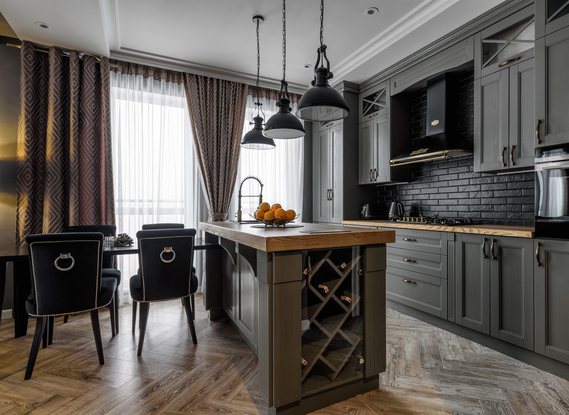 фільмування кухні у дворівневому інтер'єрі - фотограф нерухомості Львів