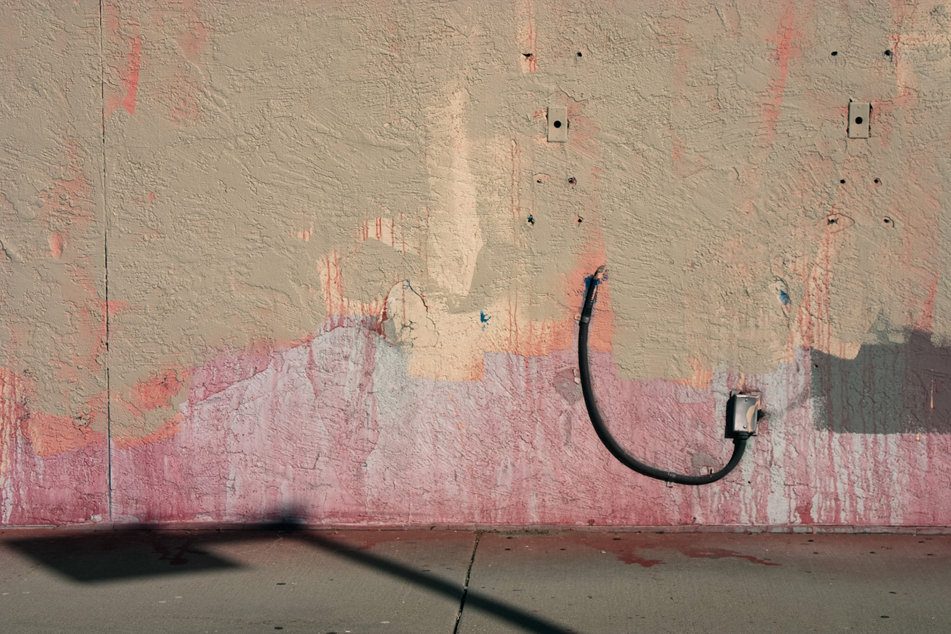 Detag No. 326, 84106; Pigment print; 14 x 21 inches; © 2010