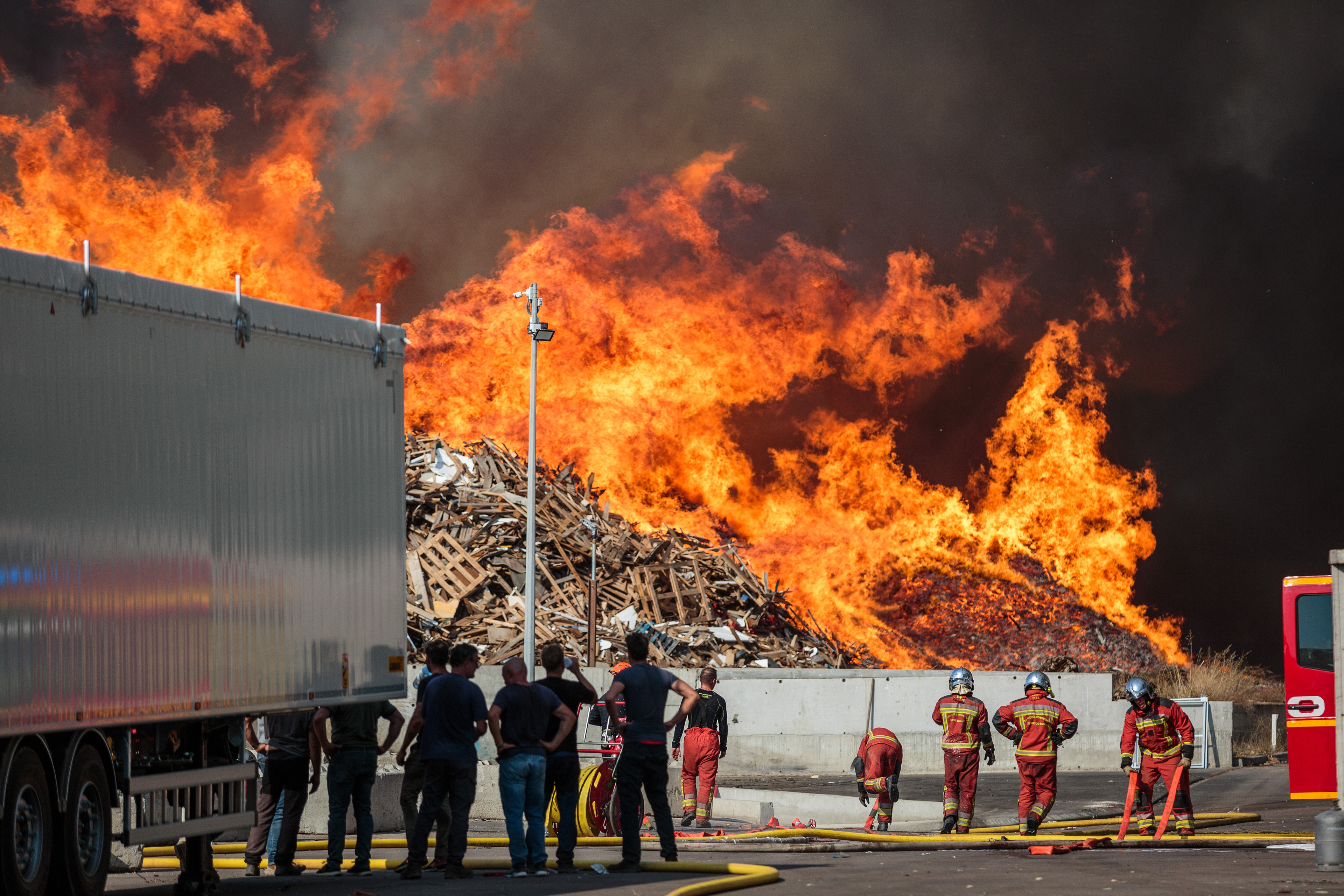 Incendie dans une déchetterie en périphérie d'Ajaccio - Baleone, 13/08/2024
