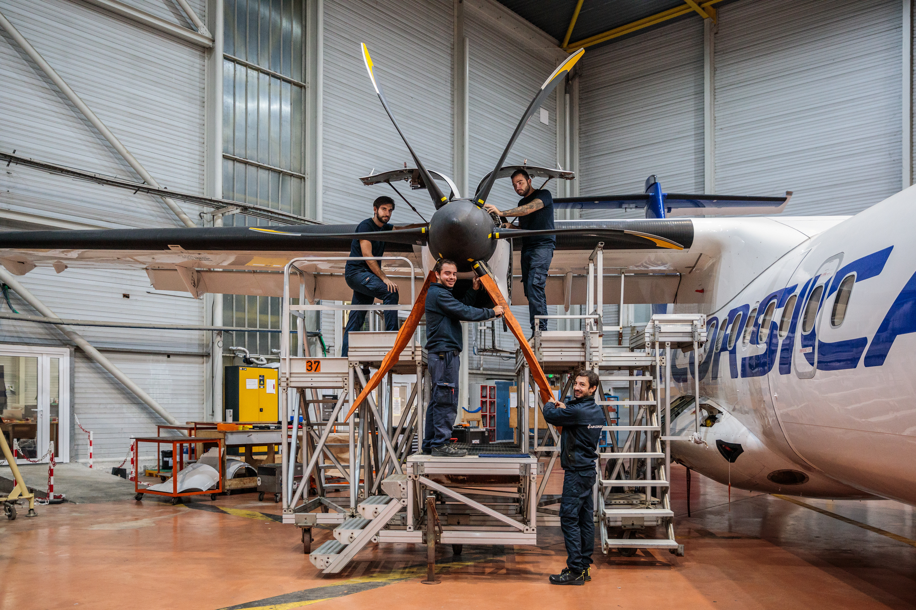 Entretien d’un avion ATR d’Air Corsica - Ajaccio, 18/11/2024