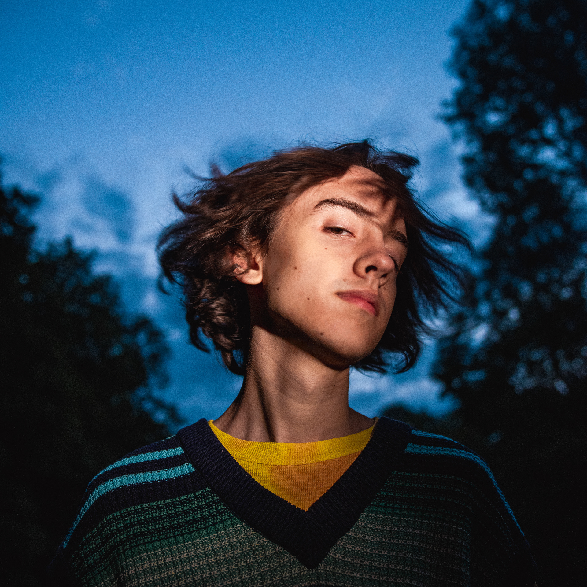 IGNACY "BEZ" 2023 / UNIVERSAL MUSIC POLSKA [FOT. BARTOSZ KORDEK / GRAFIKA MARIUSZ MROTEK]