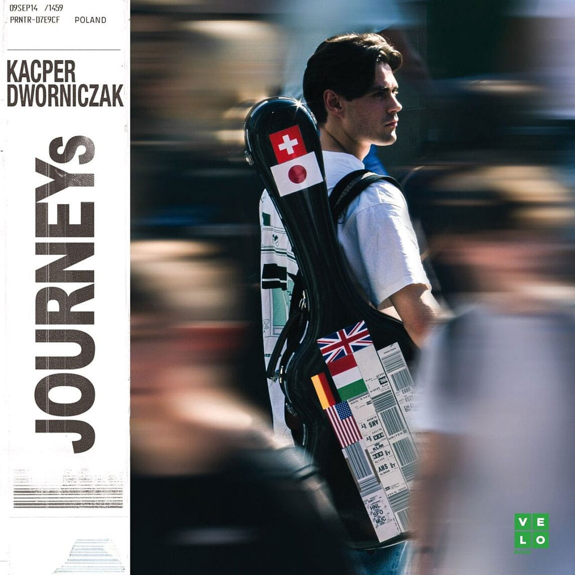 KACPER DWORNICZAK "JOURNEYs" ALBUM COVER 2025 [FOT. BARTOSZ KORDEK / GRAFIKA, OLAF ZONEMAN]