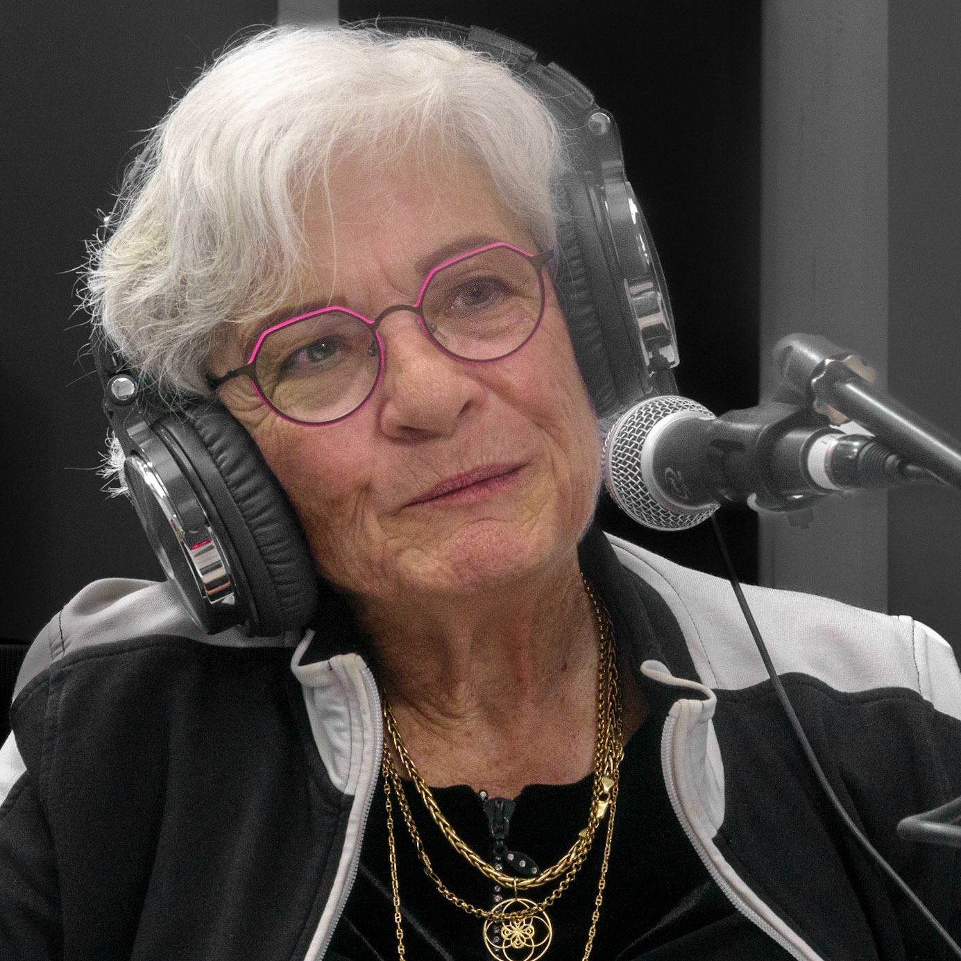 אתי ירוחמי - האשה שמאחורי "שיר עד" ביוטיוב