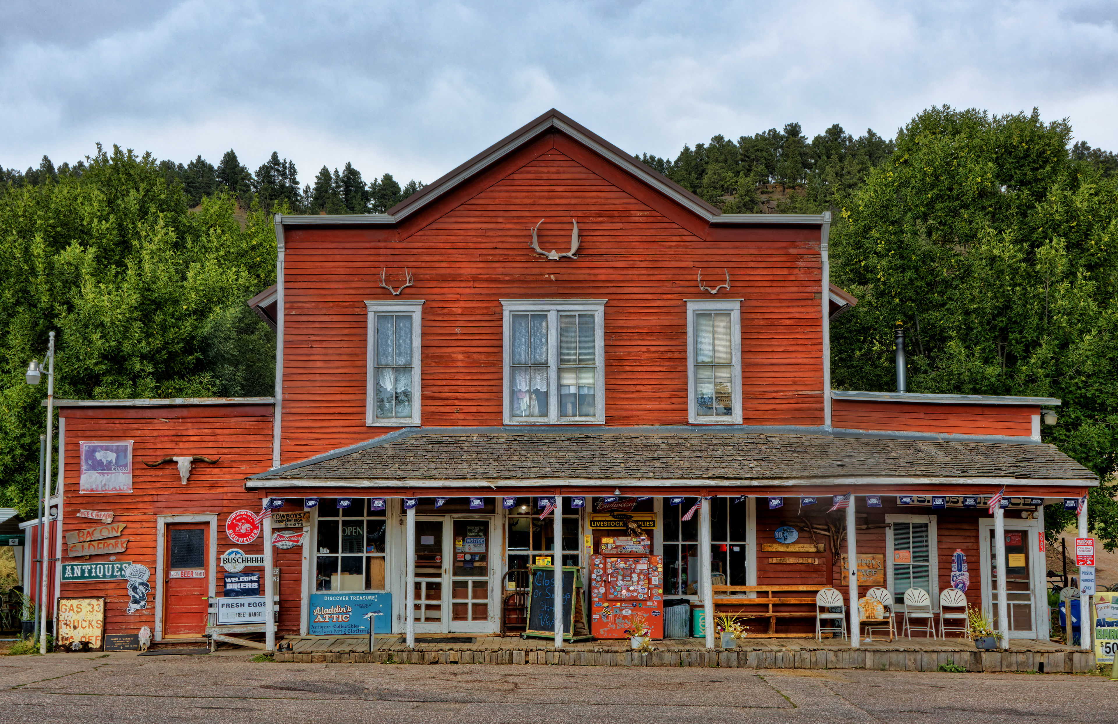 Aladdin General Store