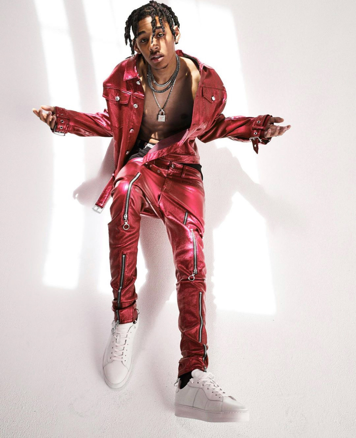 "TheHxliday" - Artist