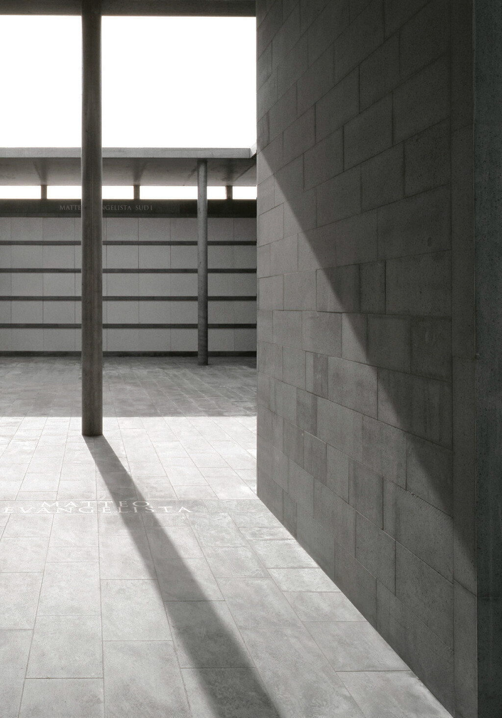 CEMETERY INTERIOR - Photography: © ORCH - Orsenigo Chemollo, Ute Zscharnt, Christian Richters