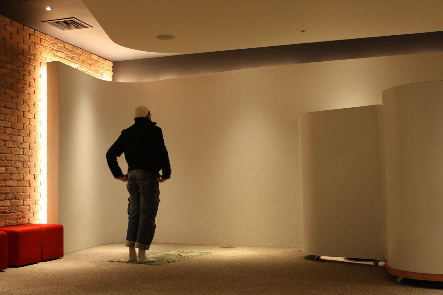 STRATFORD CITY MULTIFAITH SPACE - Photography: © WAM DESIGN
