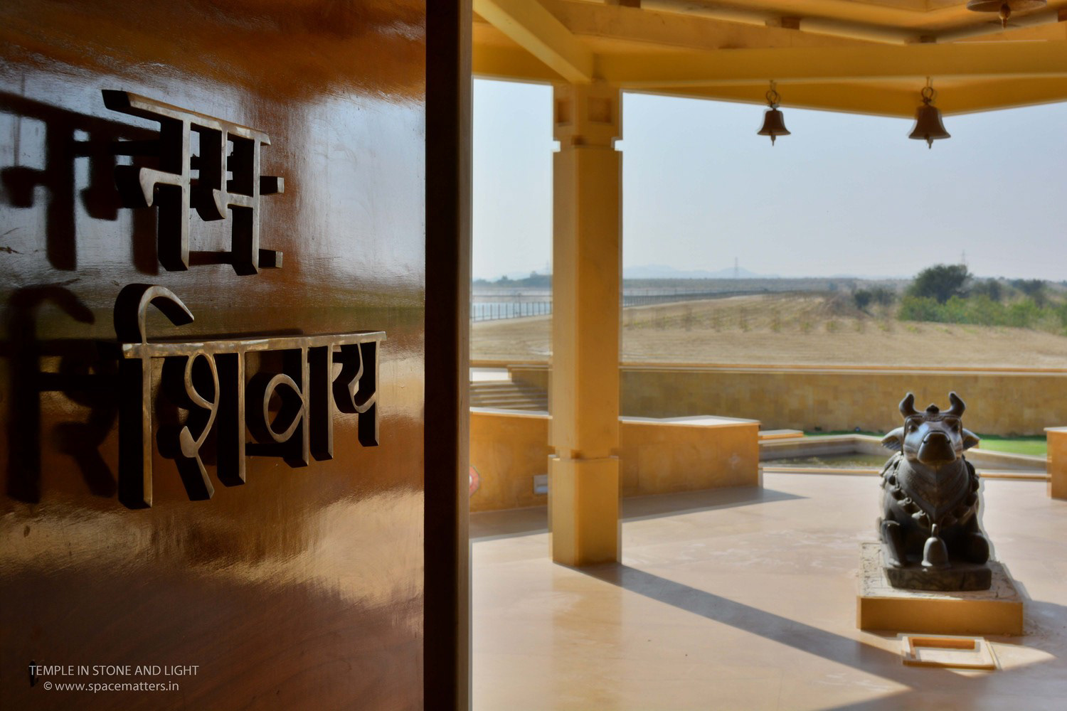 TEMPLE EXTERIOR - Photography: © SPACEMATTERS