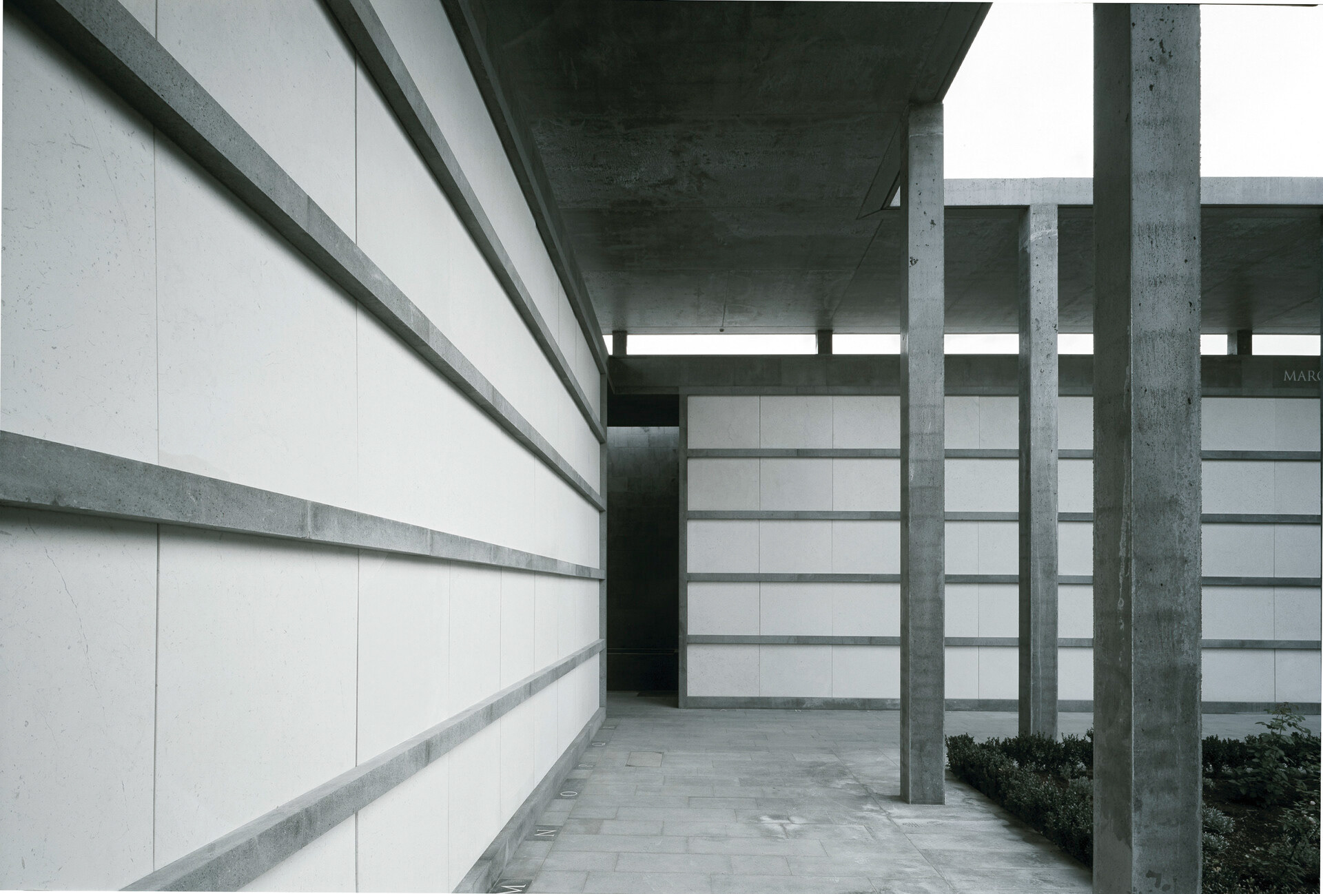CEMETERY INTERIOR - Photography: © ORCH - Orsenigo Chemollo, Ute Zscharnt, Christian Richters