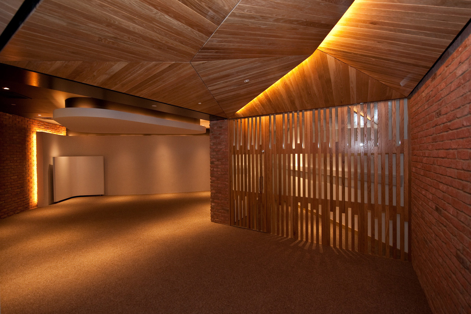STRATFORD CITY MULTIFAITH SPACE - Photography: © WAM DESIGN