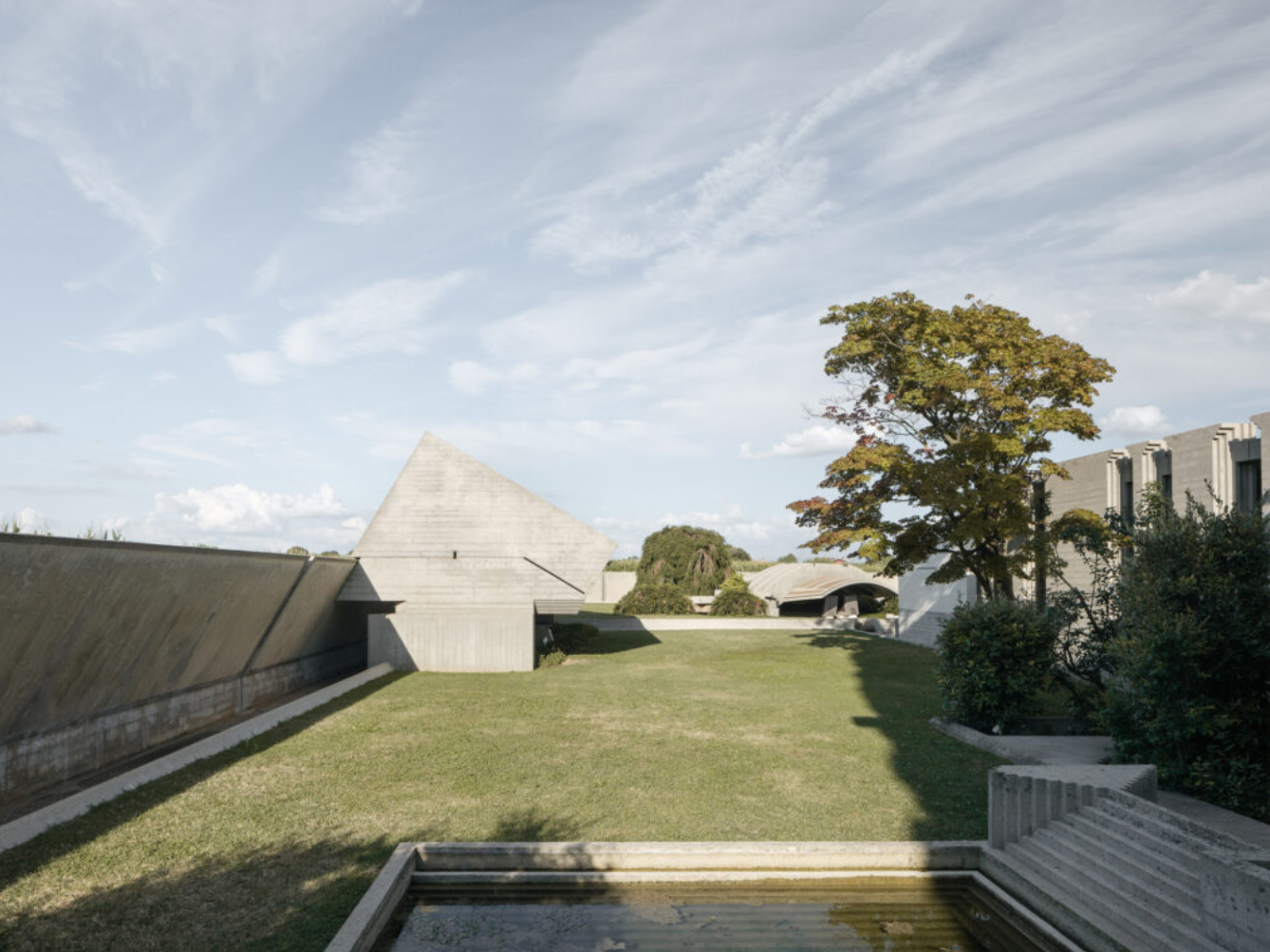 TOMBA BRION EXTERIOR - Photography: © Filippo Poli