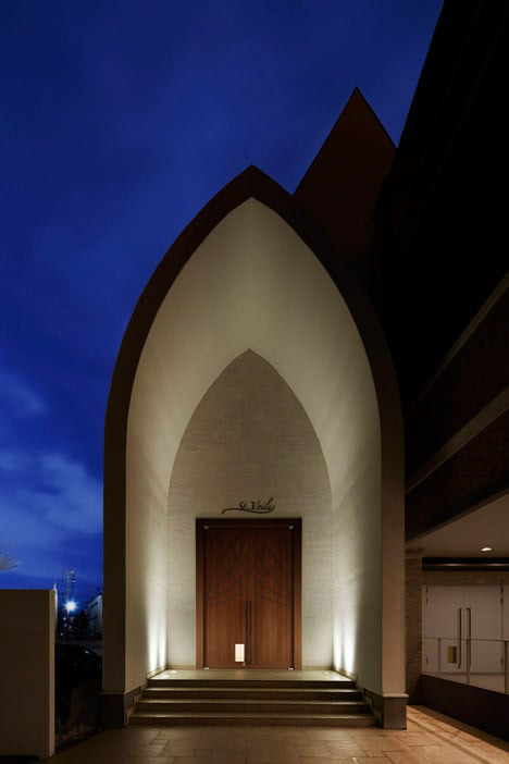 Chapel Exterior - Photography: © Nacasa & Partners