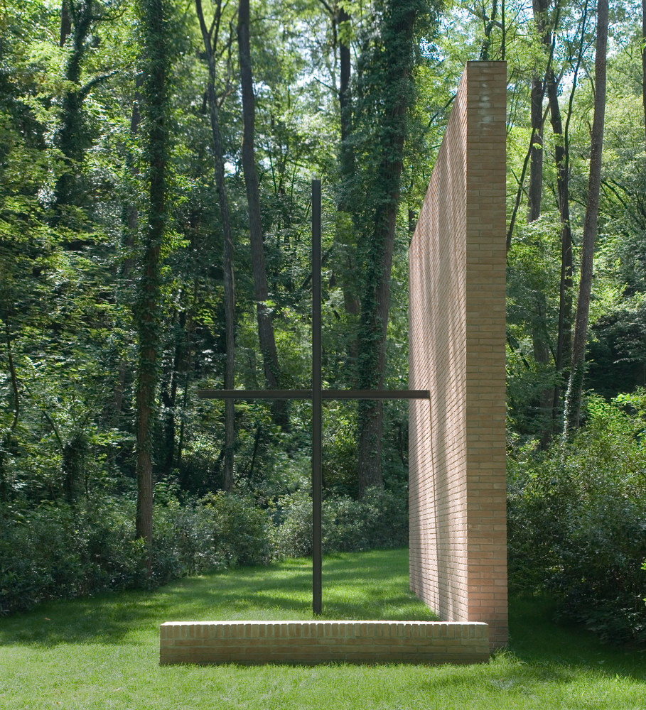 CHAPEL IN THE WOODS - Photography: © Mauro Davoli