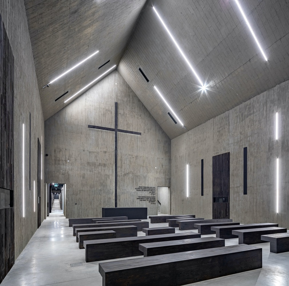 CRYPT INTERIOR - Photography: © Marcin Czechowicz