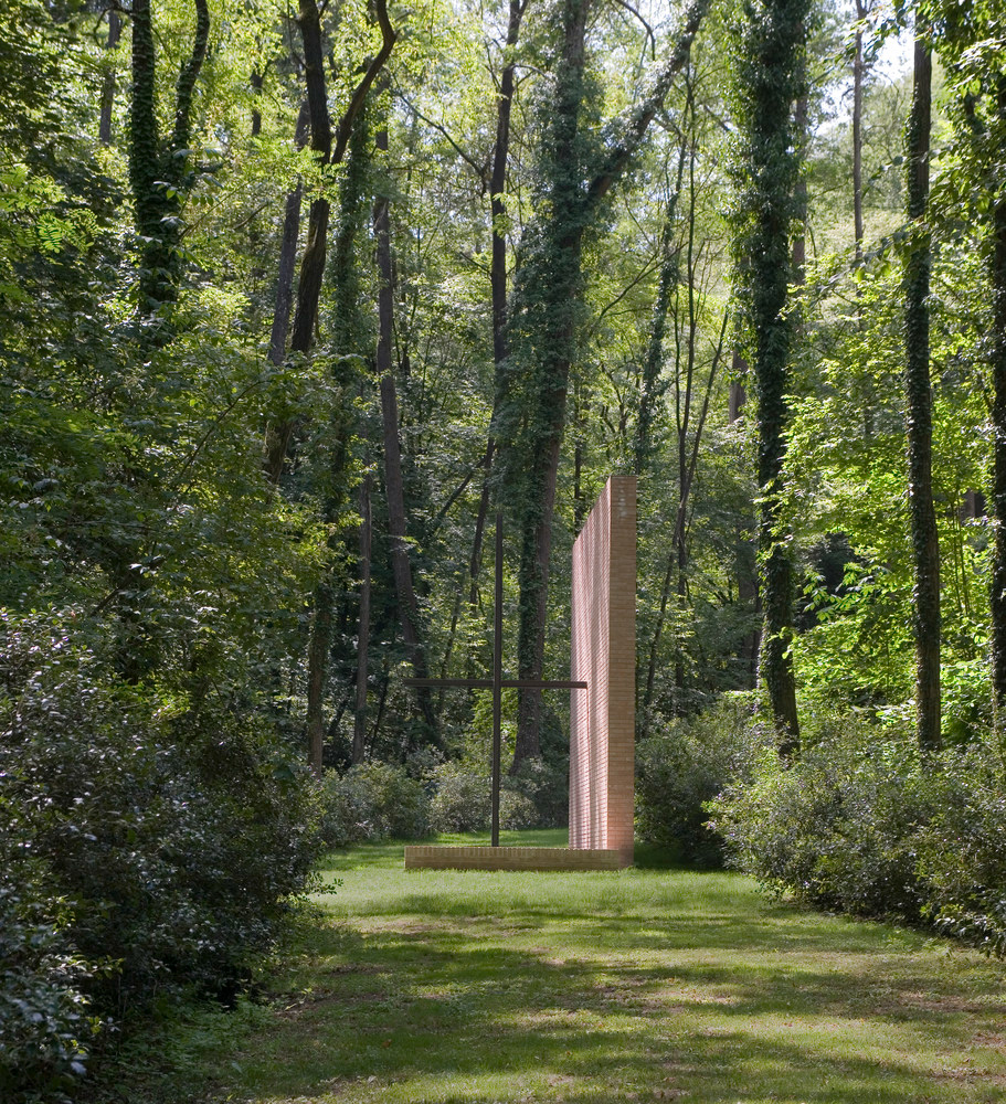 CHAPEL IN THE WOODS - Photography: © Mauro Davoli