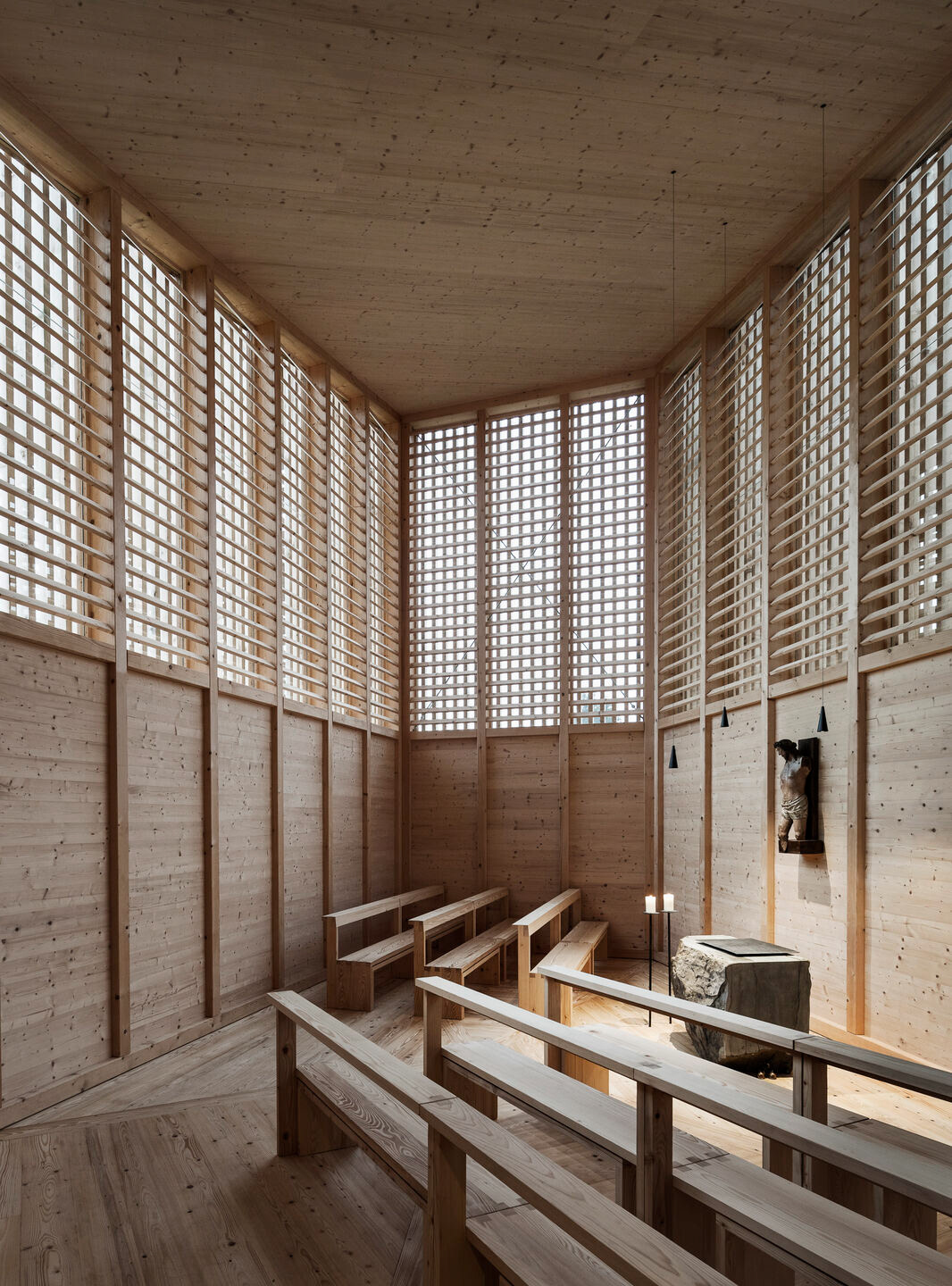 Chapel Interior - Photography: © Albrecht Imanuel Schnabel