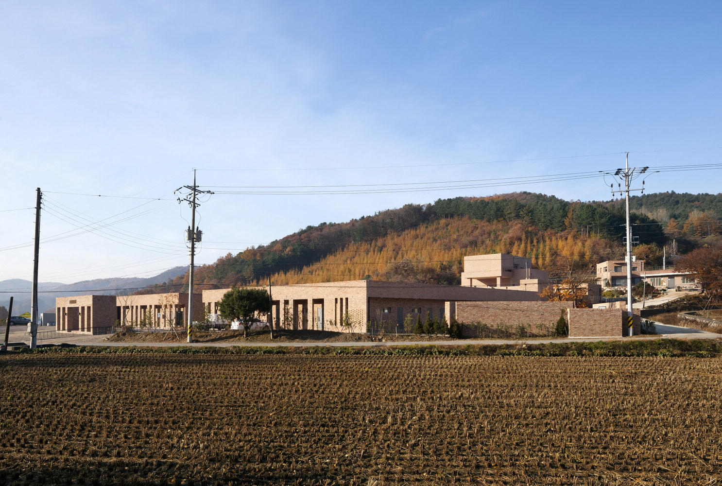 TEMPLE EXTERIOR - Photography: © Youngchae Park & Yongkwan Kim
