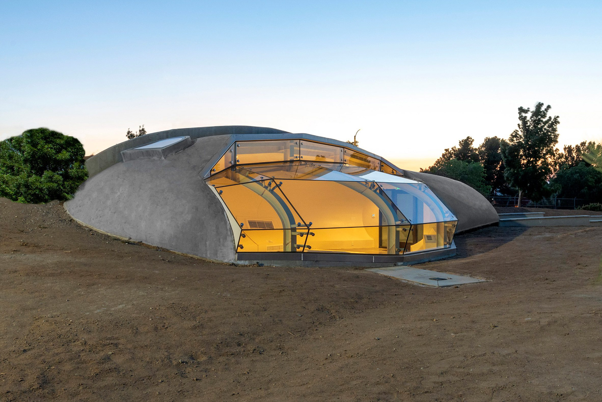 TEMPLE EXTERIOR - Photography: © Jill Weller & Cyrus Subawalla