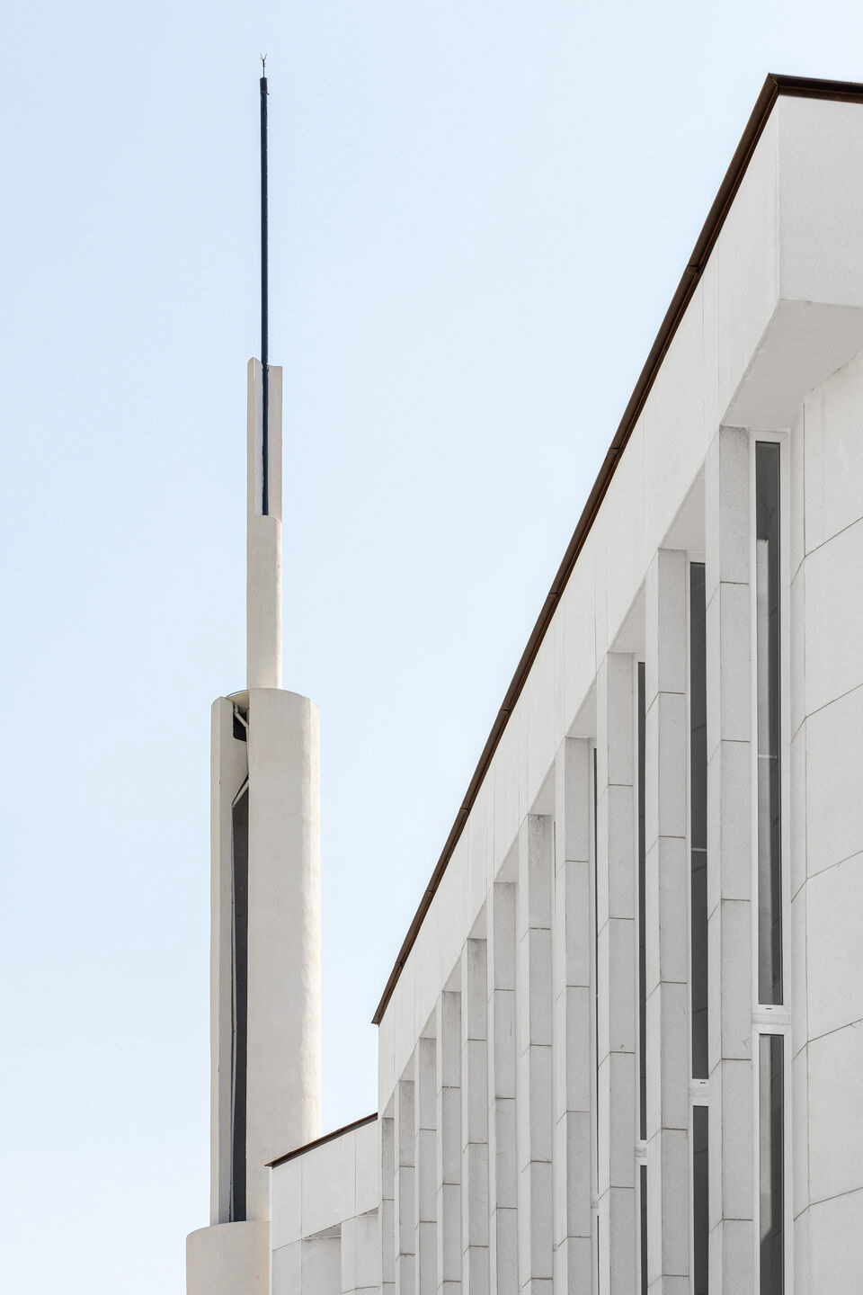 MOSQUE EXTERIOR - Photography: © Besart Cani