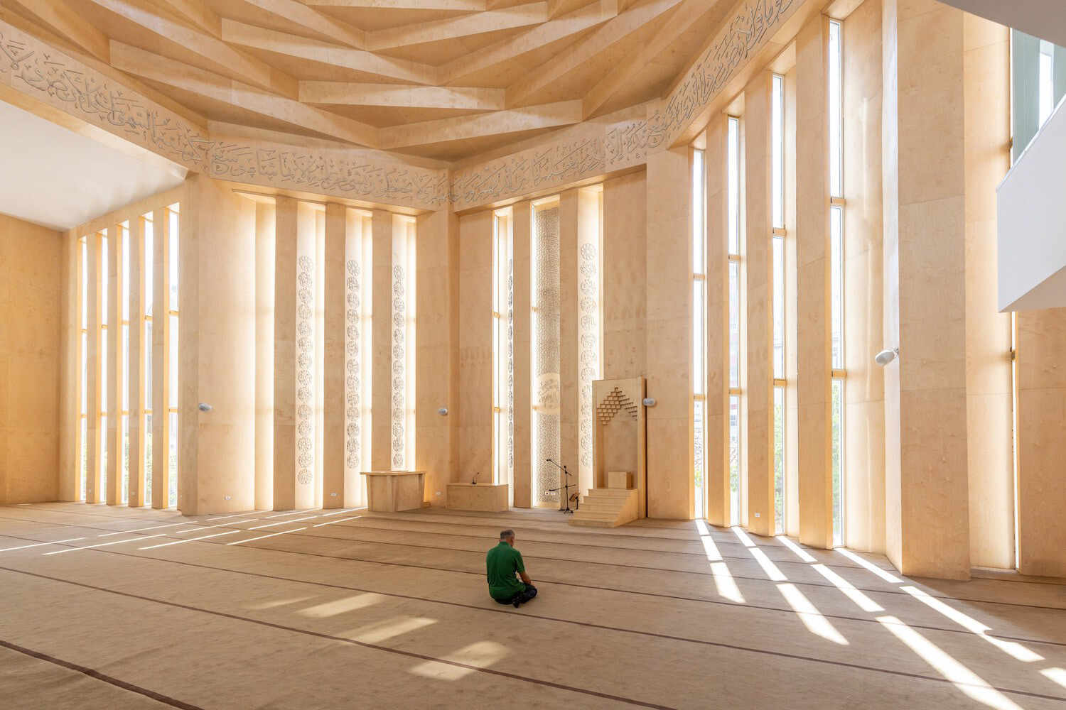 MOSQUE INTERIOR - Photography: © Besart Cani