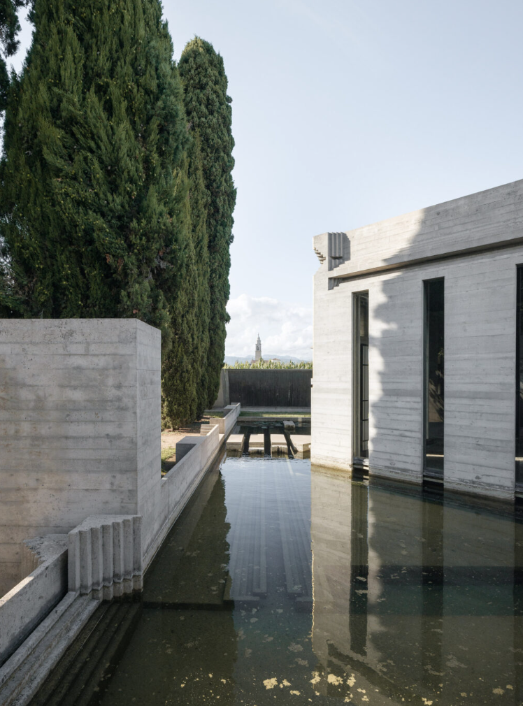 TOMBA BRION EXTERIOR - Photography: © Filippo Poli