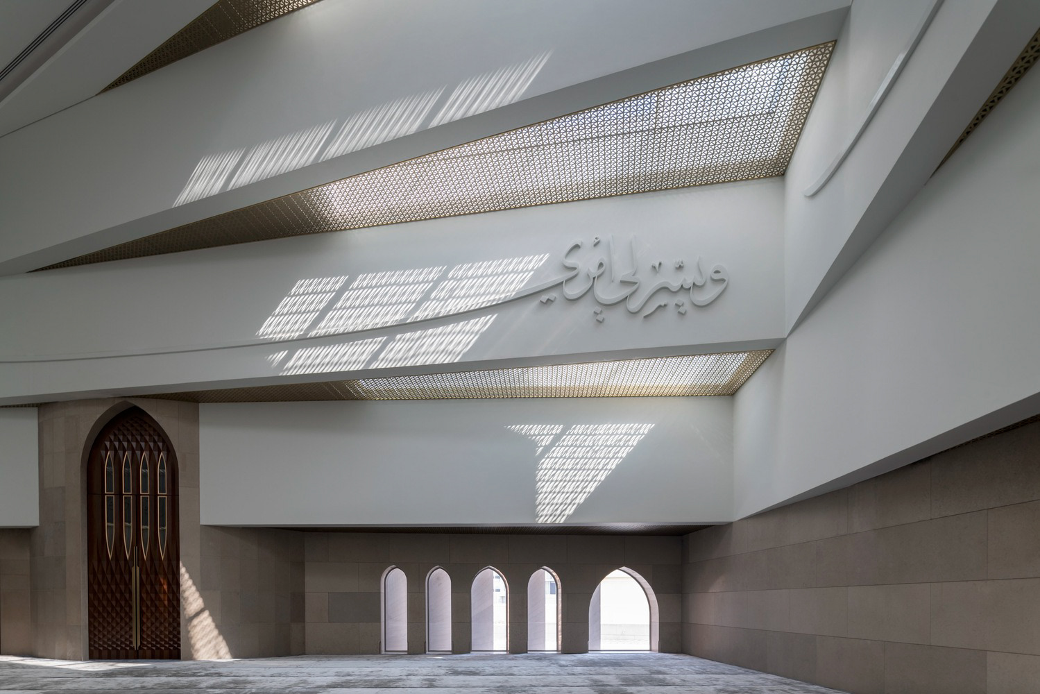 MOSQUE INTERIOR - Photography: © Mohammed Alsaad & Nasser Alomairi
